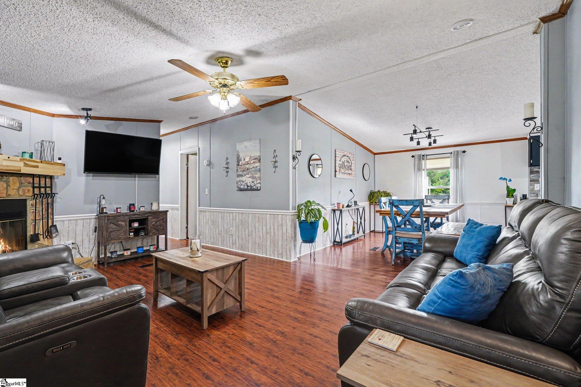 208 Sassafras Drive Laurens, SC 29360