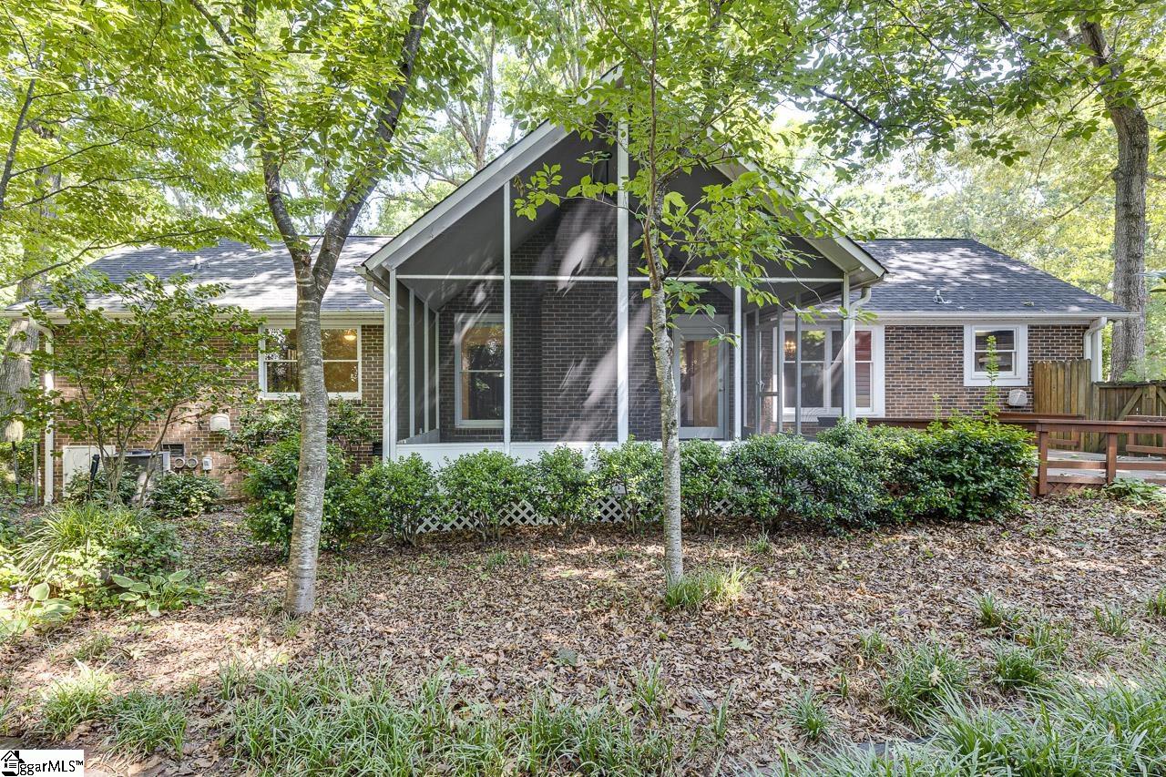 100 Fox Hollow Court Simpsonville, SC 29680