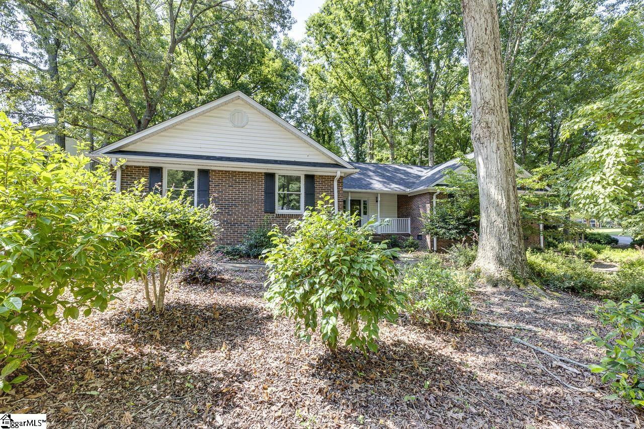 100 Fox Hollow Court Simpsonville, SC 29680