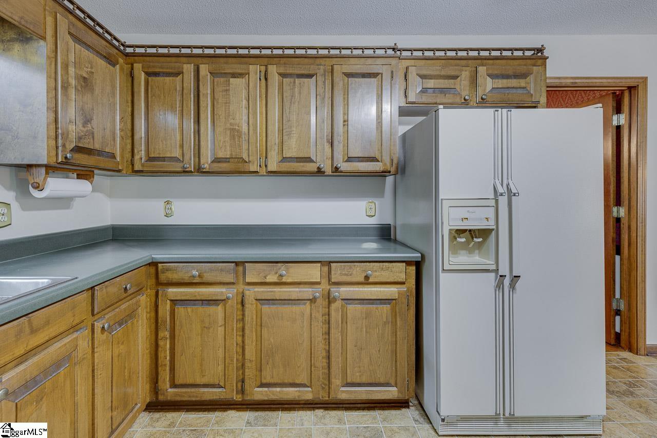 100 Fox Hollow Court Simpsonville, SC 29680