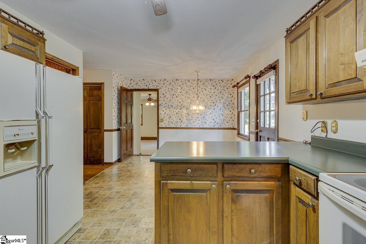 100 Fox Hollow Court Simpsonville, SC 29680