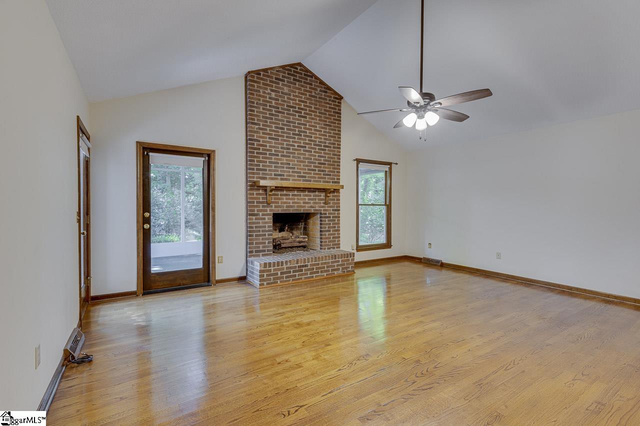 100 Fox Hollow Court Simpsonville, SC 29680