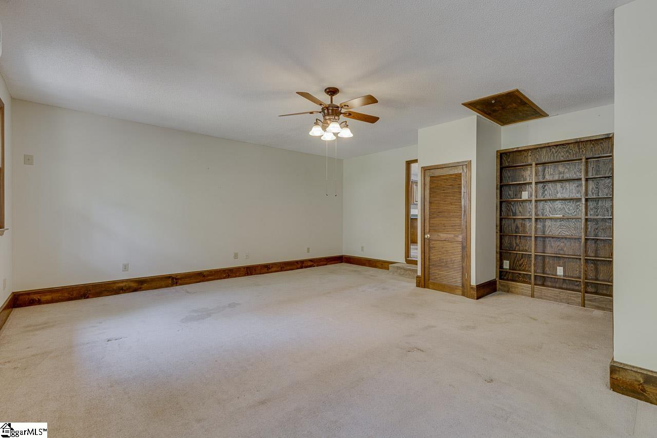 100 Fox Hollow Court Simpsonville, SC 29680