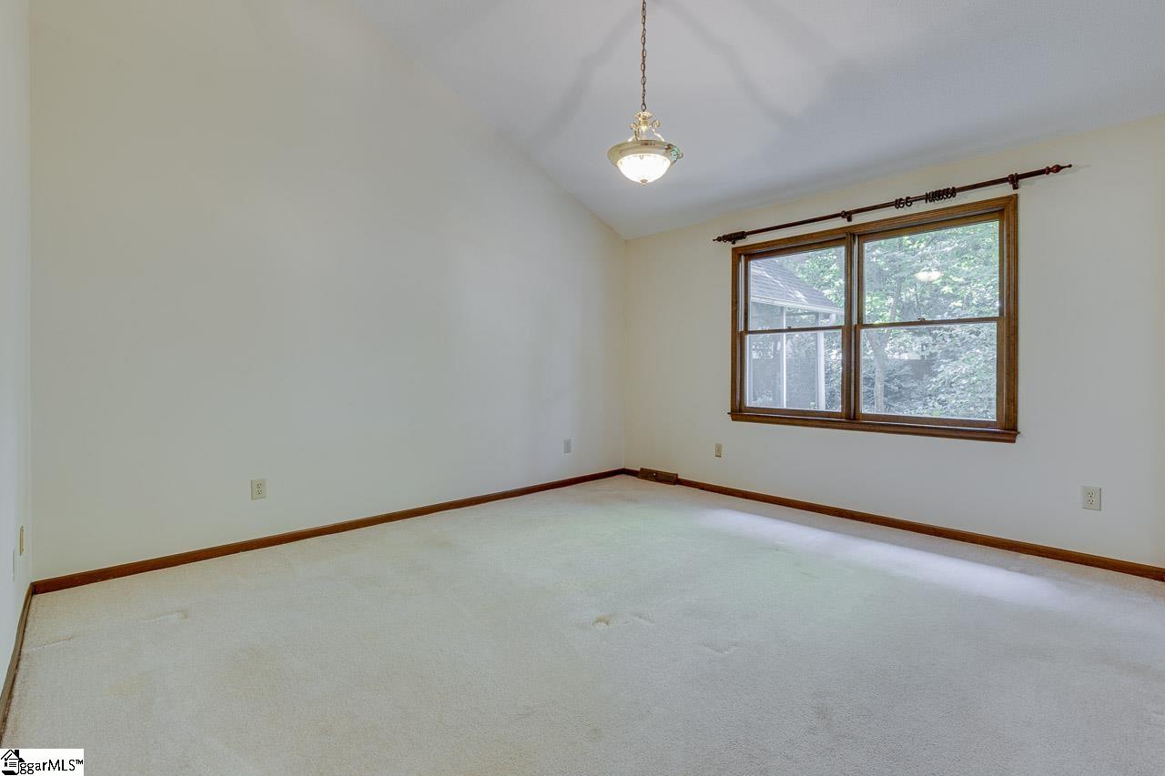 100 Fox Hollow Court Simpsonville, SC 29680