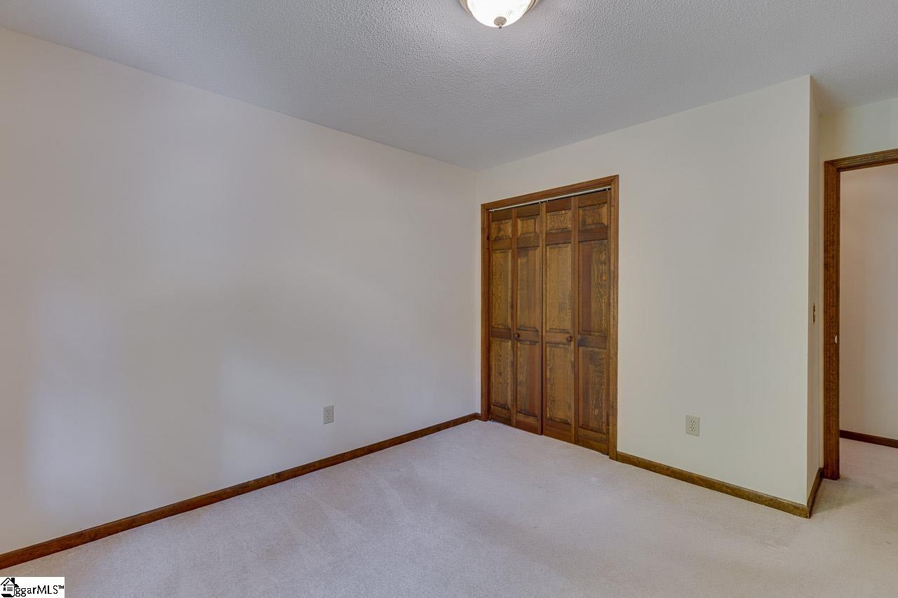 100 Fox Hollow Court Simpsonville, SC 29680