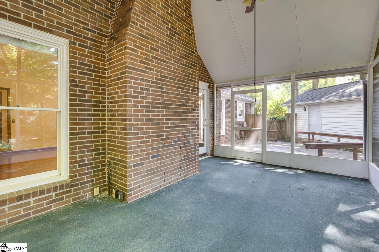 100 Fox Hollow Court Simpsonville, SC 29680
