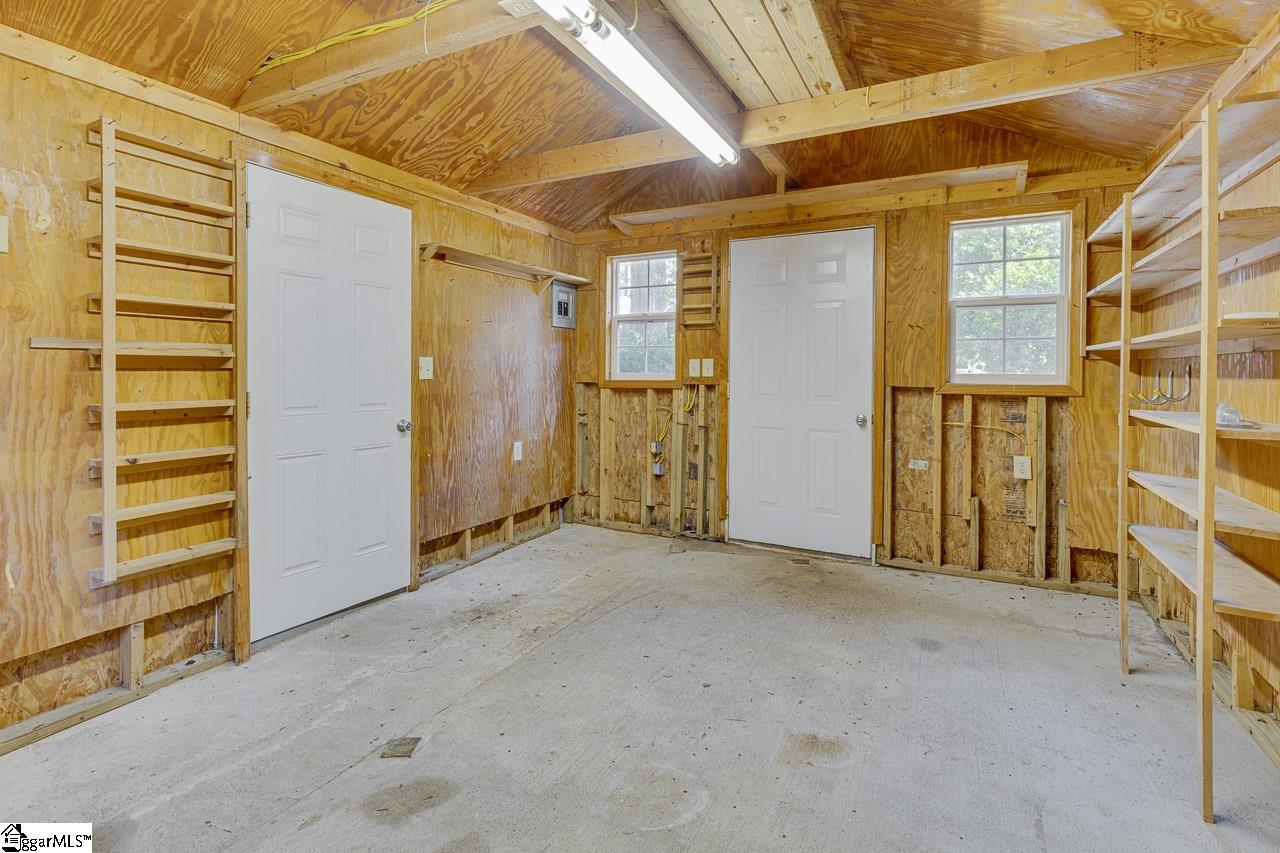 100 Fox Hollow Court Simpsonville, SC 29680