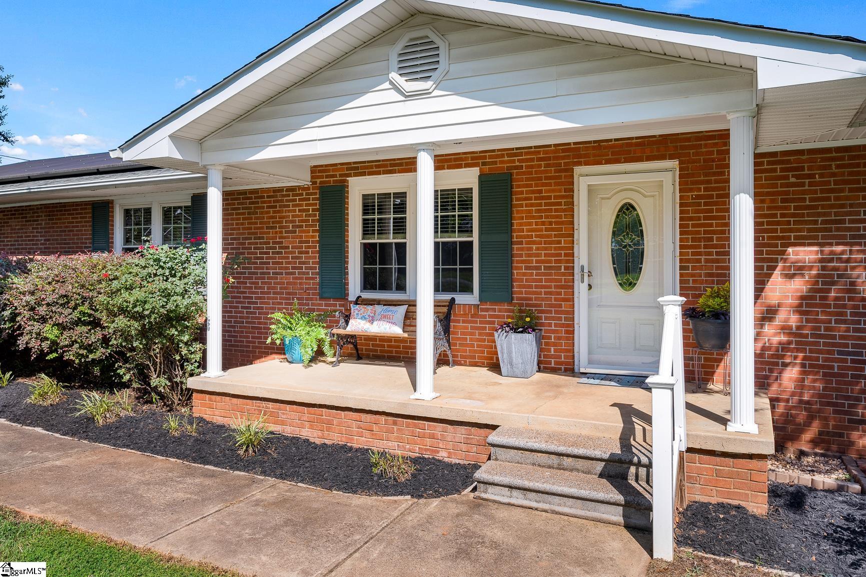 105 Lee Drive Williamston, SC 29697
