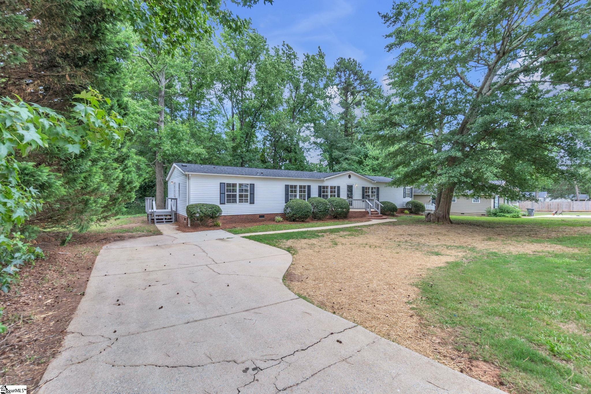 23 Blassingame Road Greenville, SC 29605