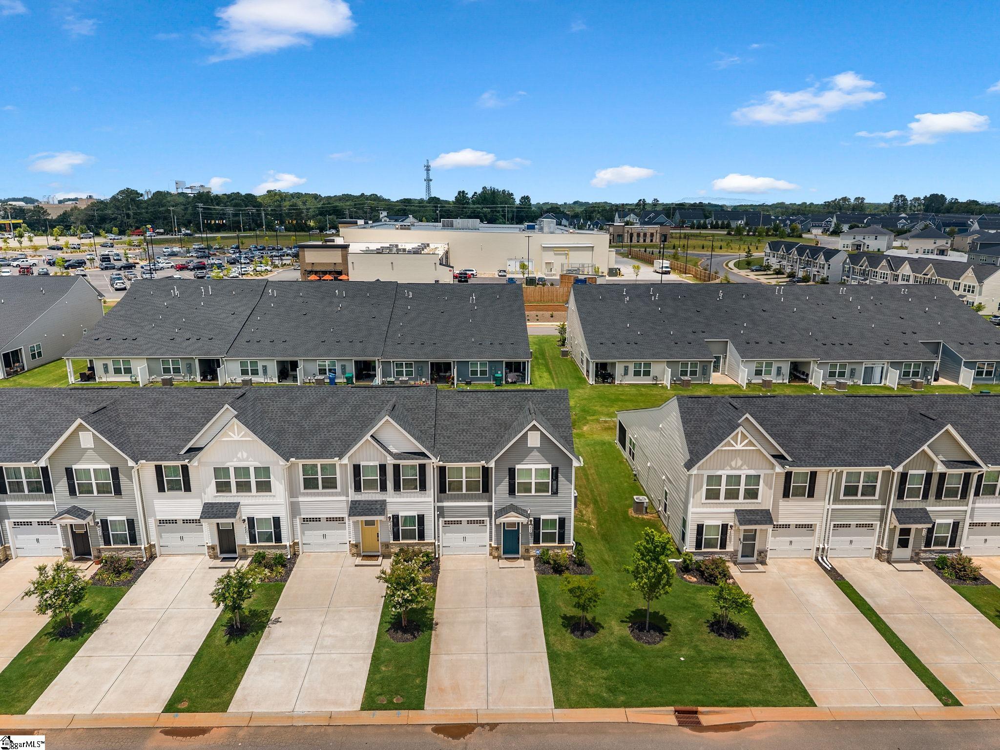 424 Leasowe Lane Greenville, SC 29605-6319