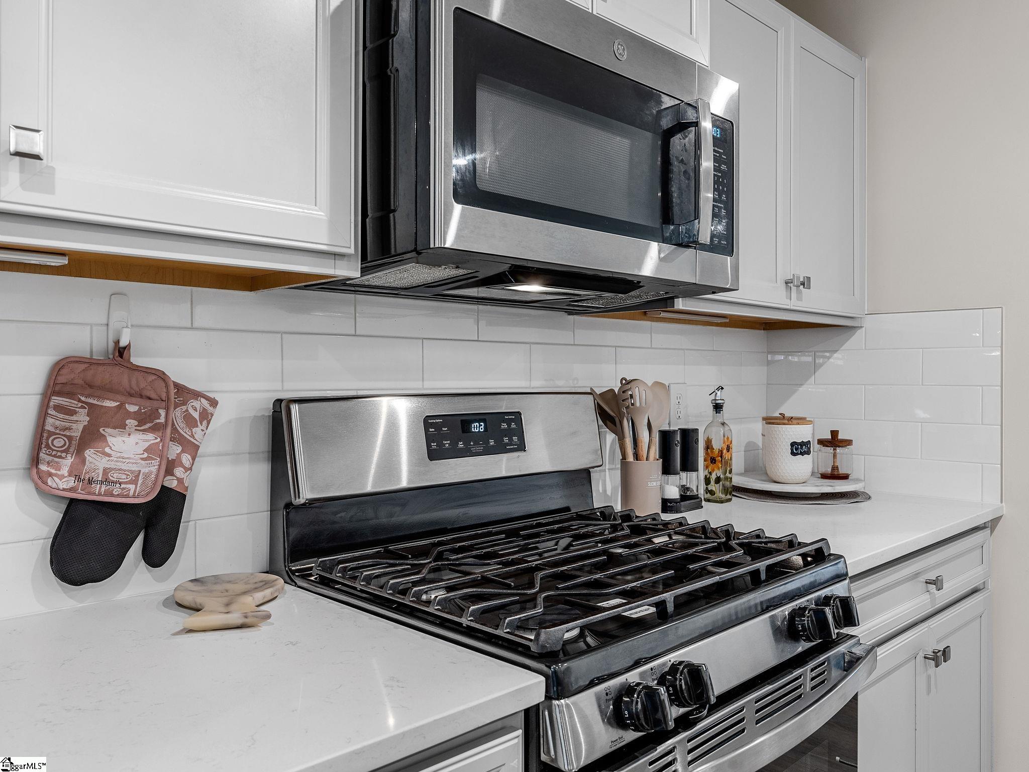 424 Leasowe Lane Greenville, SC 29605-6319