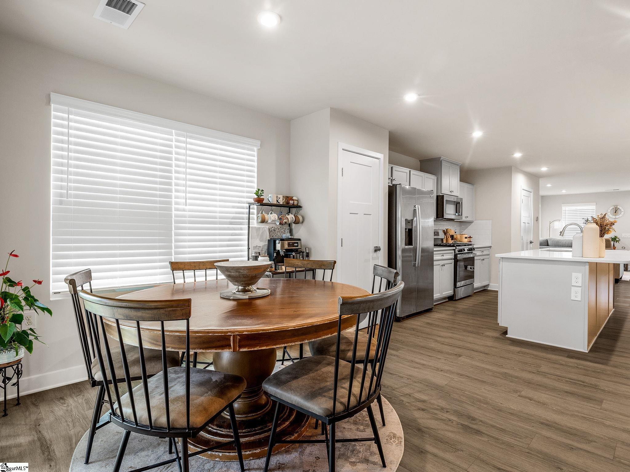 424 Leasowe Lane Greenville, SC 29605-6319