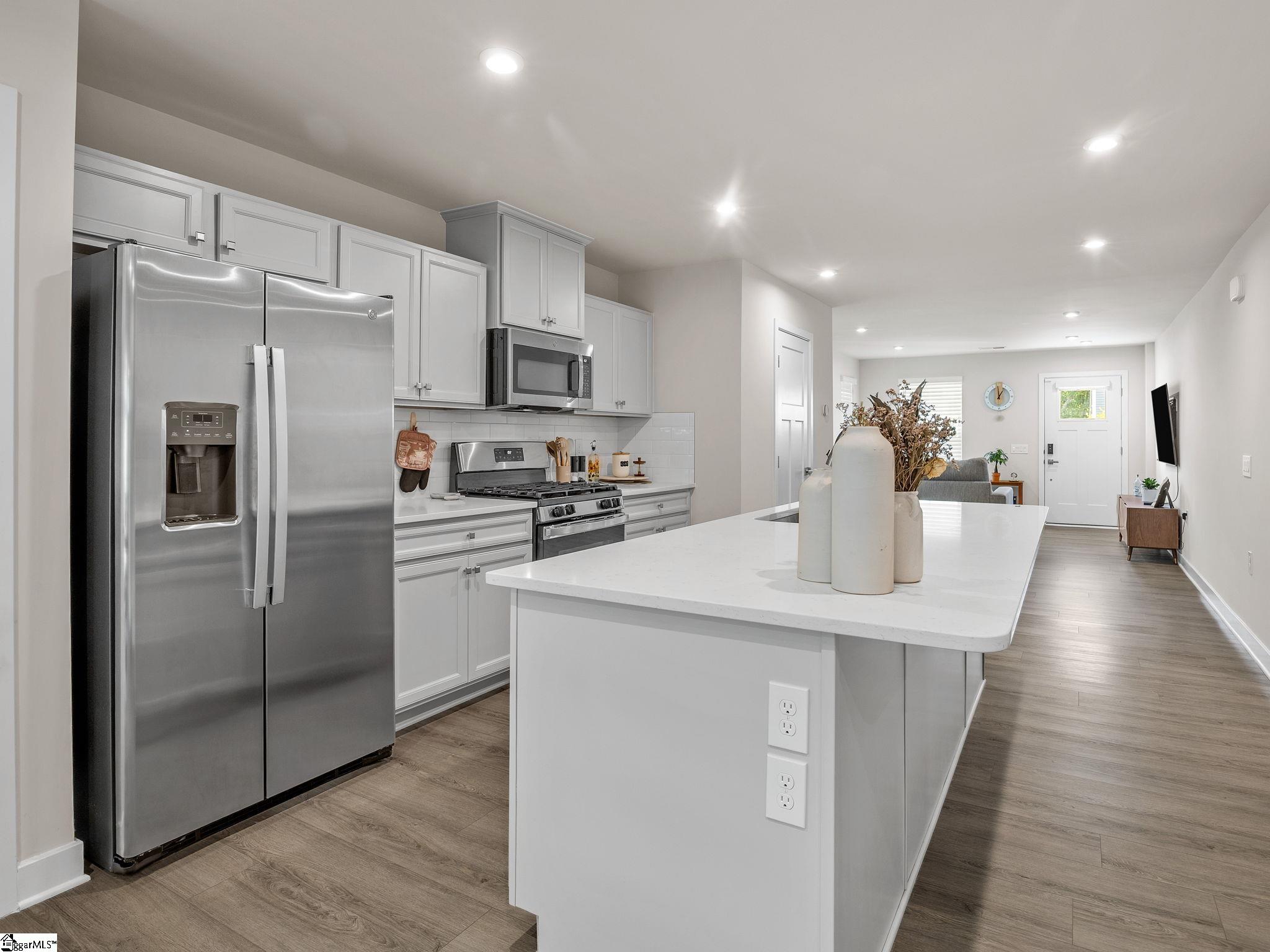 424 Leasowe Lane Greenville, SC 29605-6319