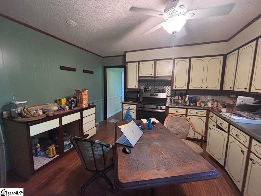 230 N Catherine Street Pickens, SC 29671-2209
