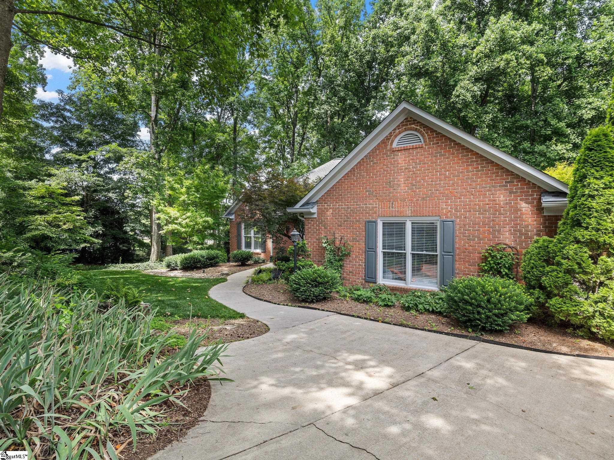 425 Summerton Place Moore, SC 29369