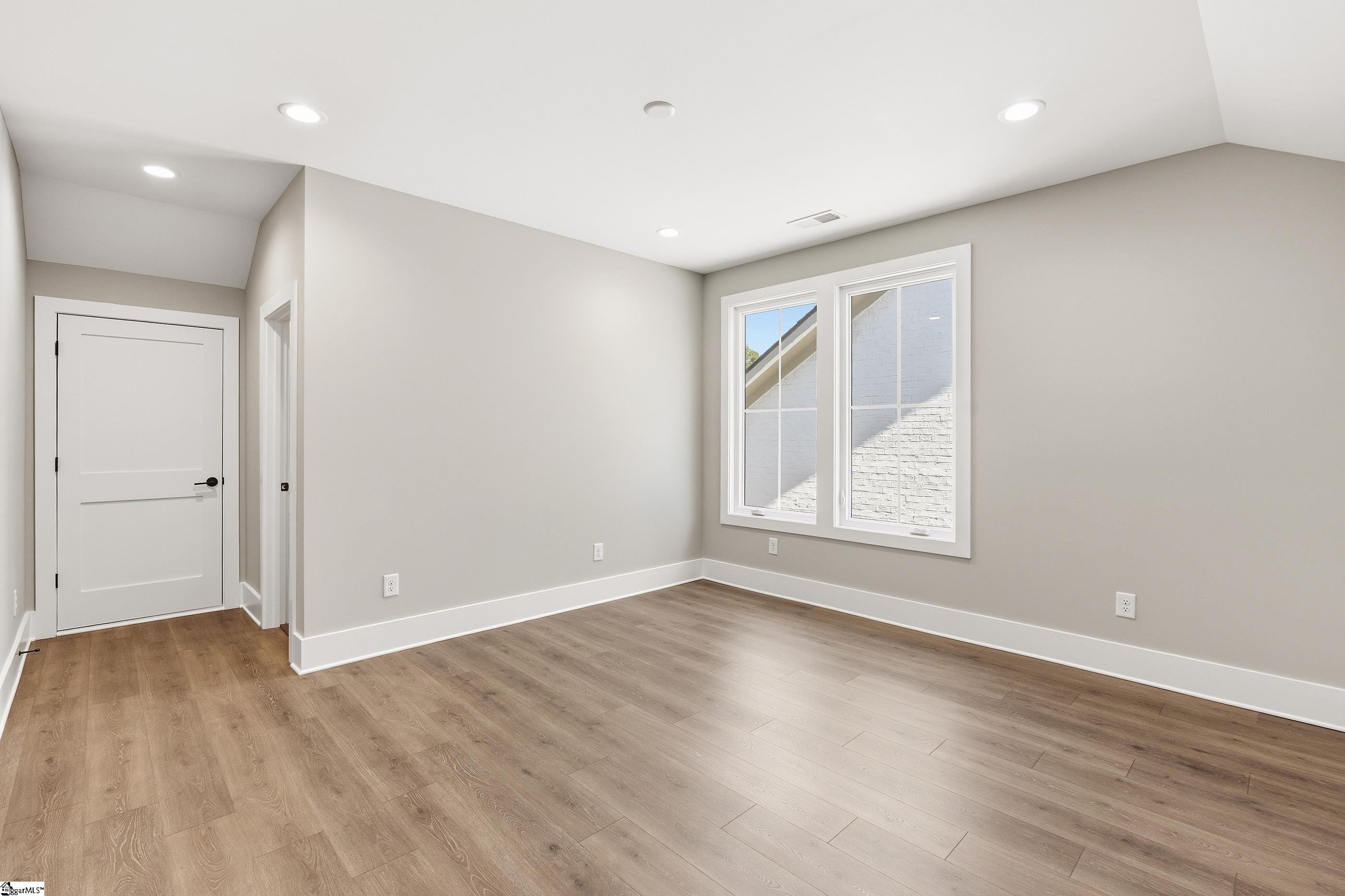 63 McNeil Court Greenville, SC 29609