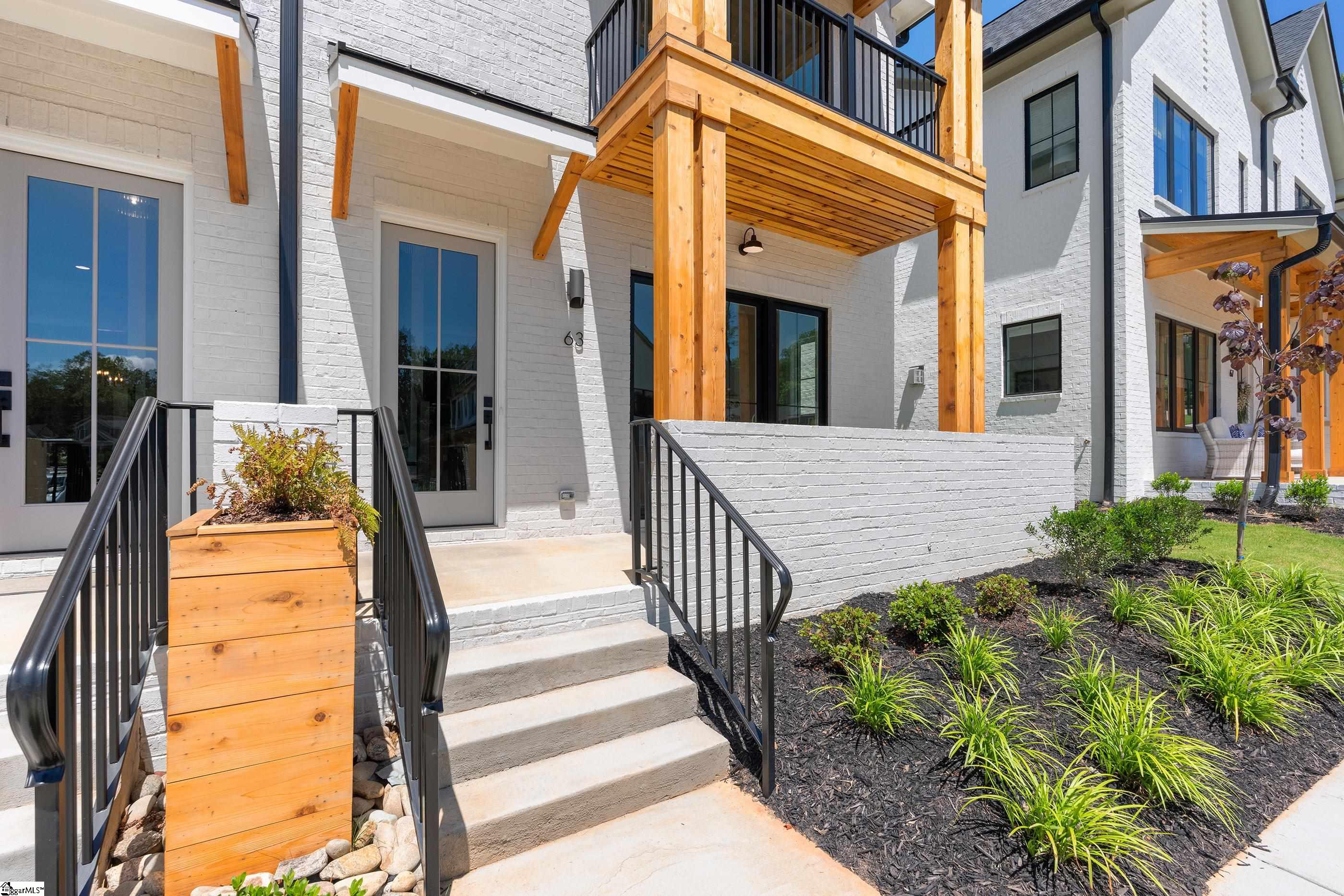 63 McNeil Court Greenville, SC 29609