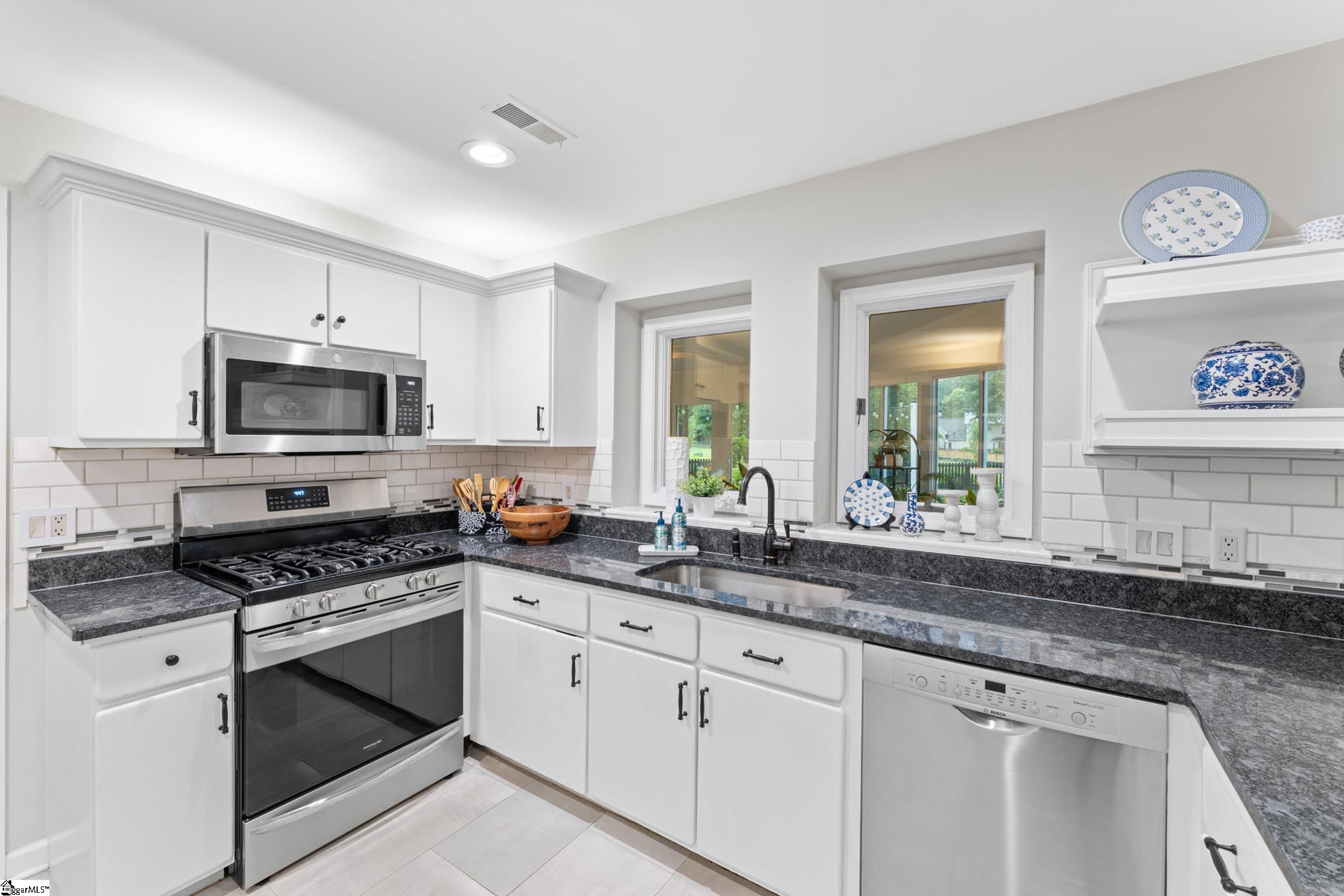19 Linkside Lane Taylors, SC 29687