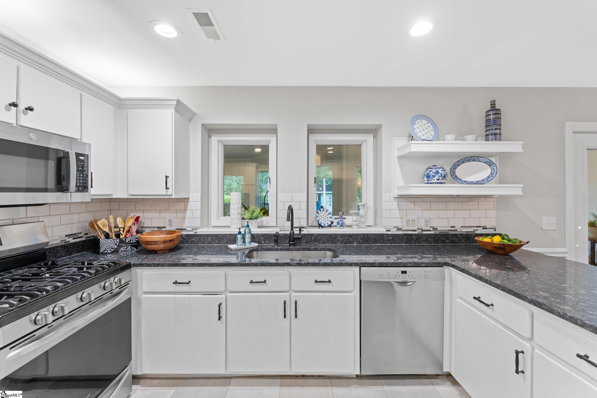 19 Linkside Lane Taylors, SC 29687