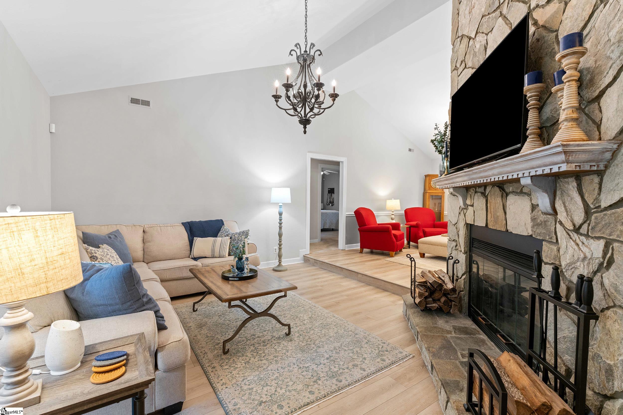 19 Linkside Lane Taylors, SC 29687