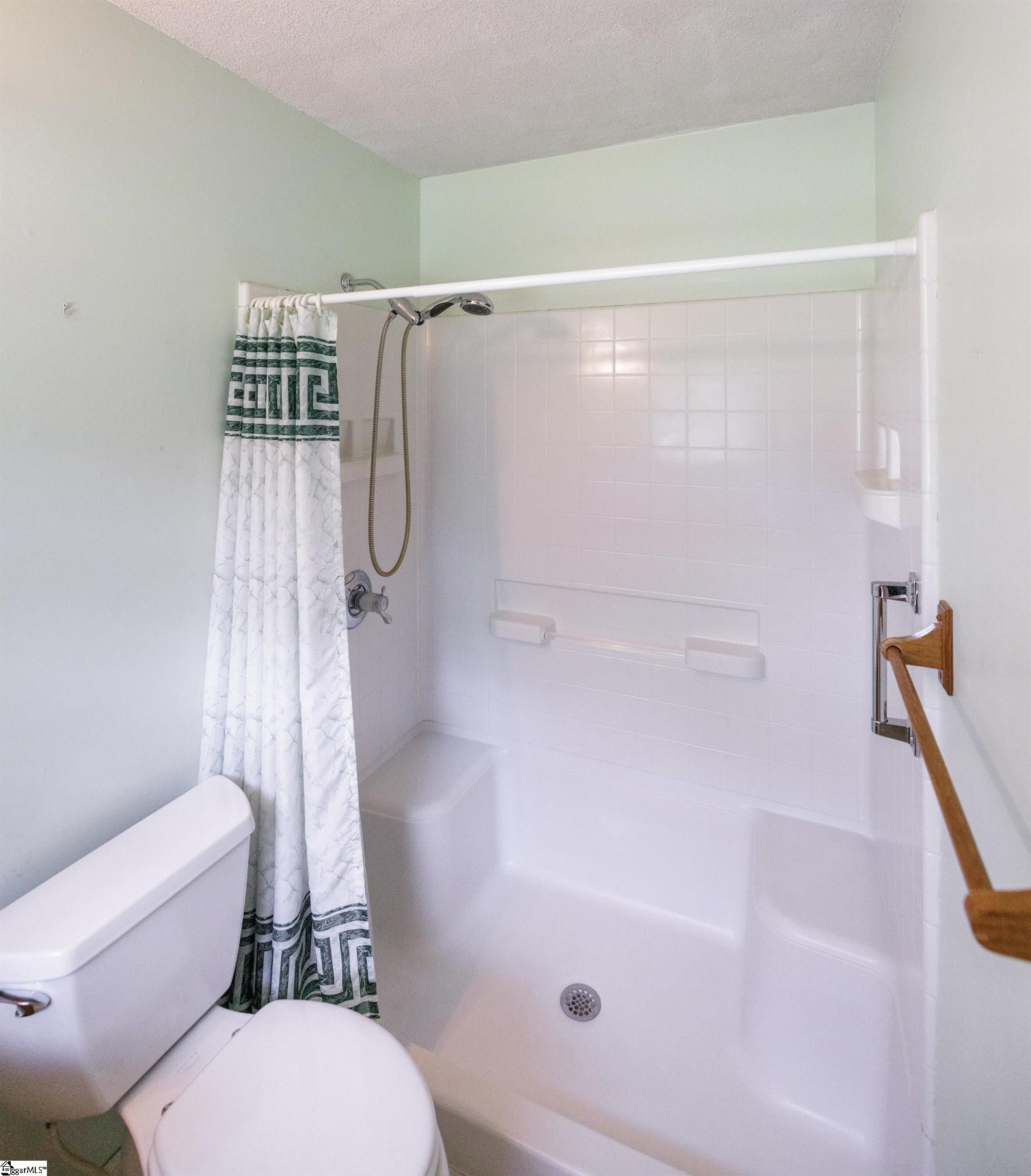 329 Berry Road Pelzer, SC 29669
