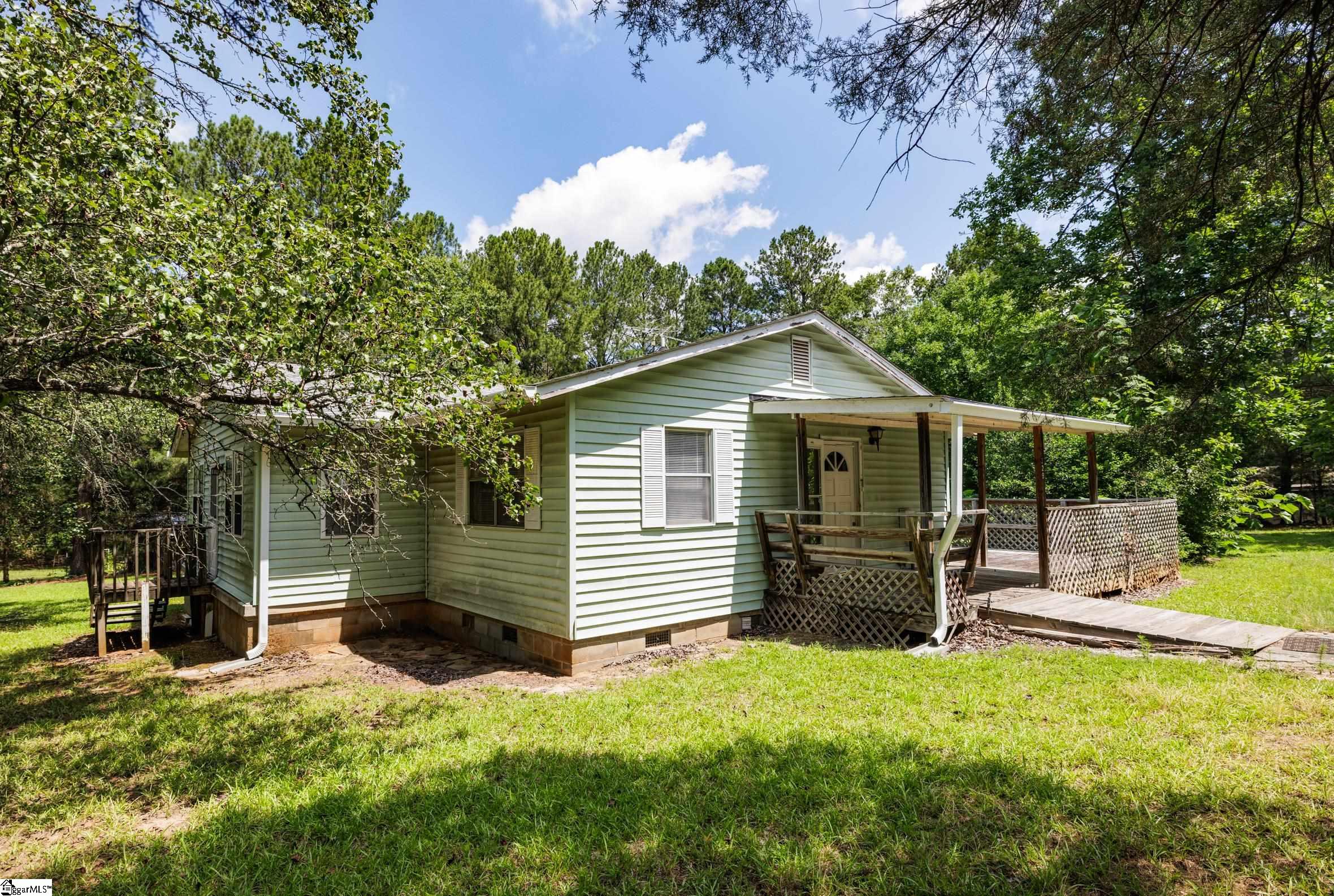 329 Berry Road Pelzer, SC 29669
