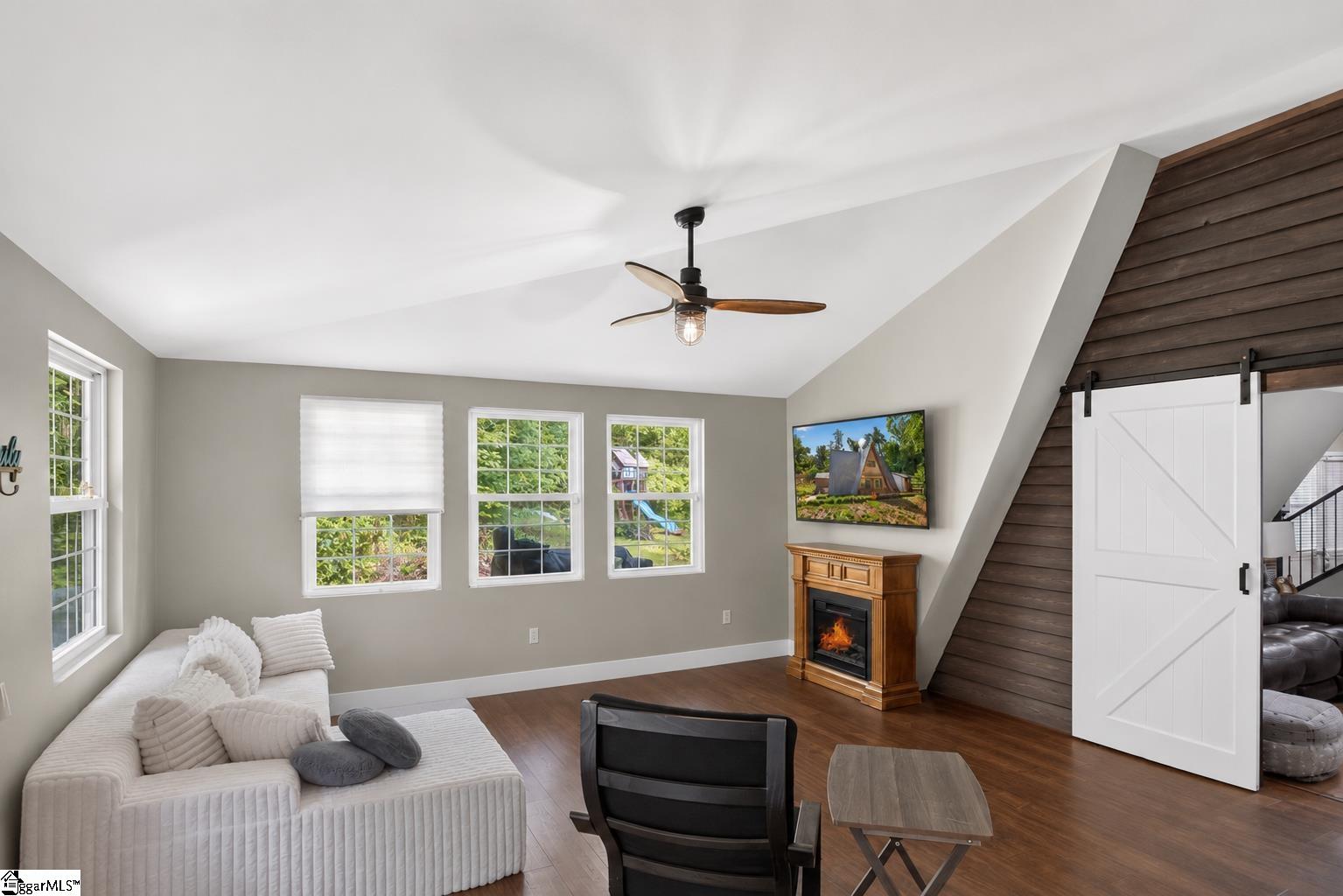 308 Charing Cross Road Taylors, SC 29687