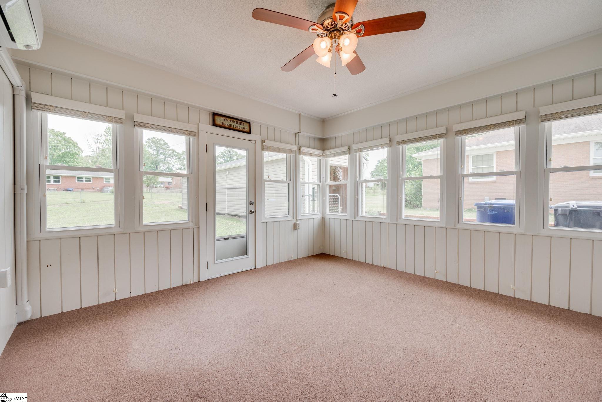 217 Navaho Drive Spartanburg, SC 29301