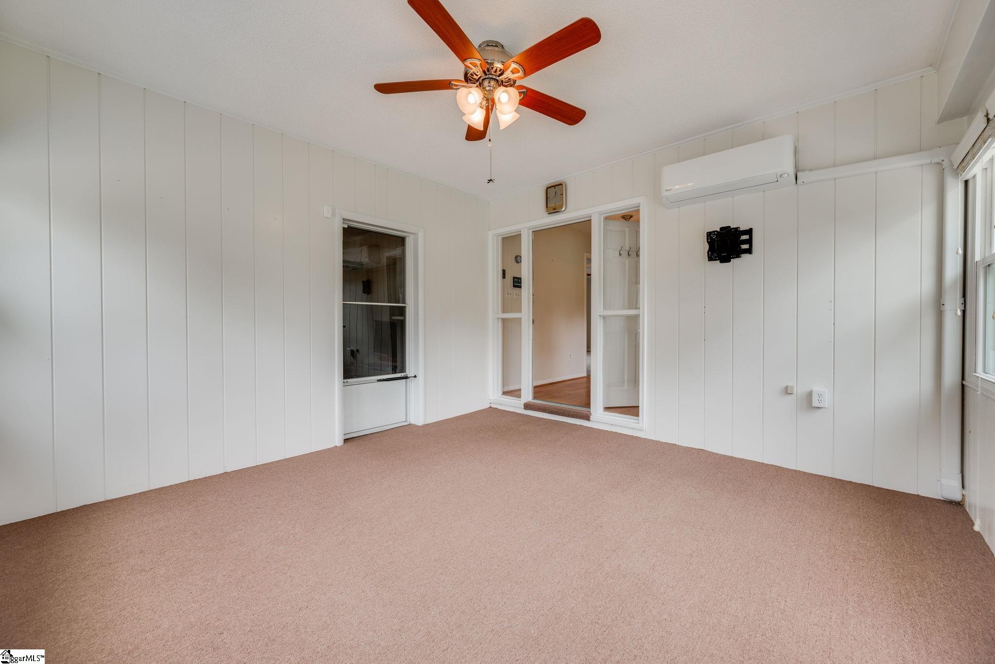 217 Navaho Drive Spartanburg, SC 29301