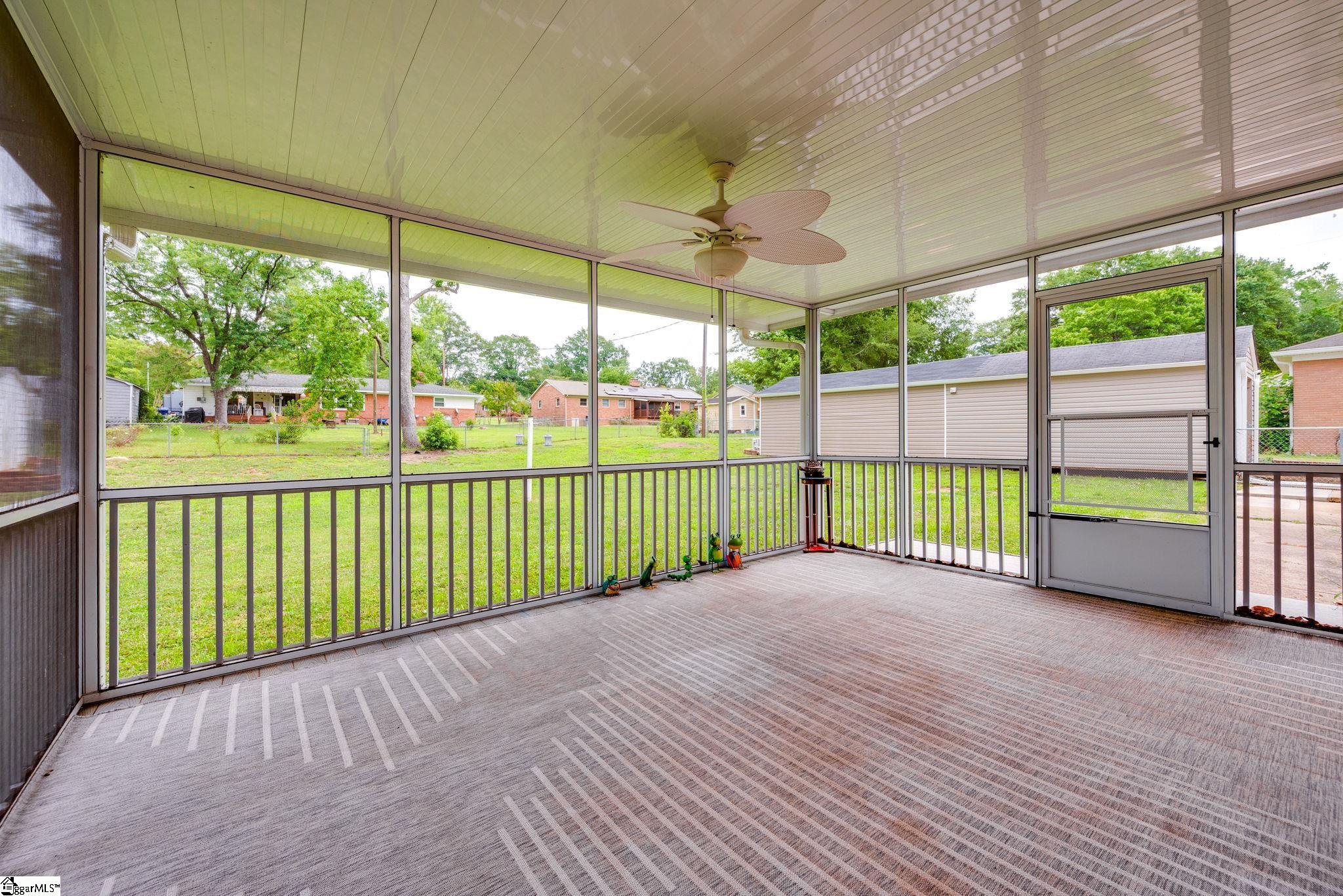 217 Navaho Drive Spartanburg, SC 29301