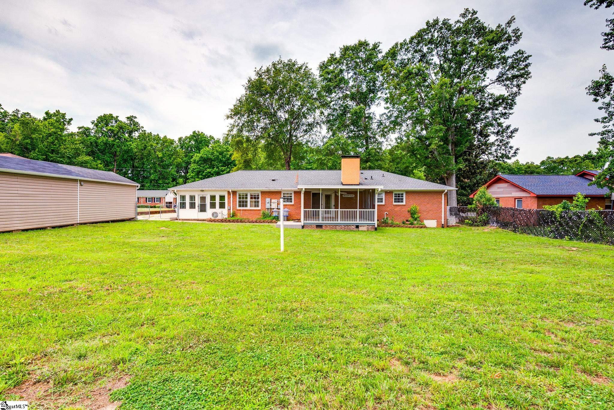 217 Navaho Drive Spartanburg, SC 29301