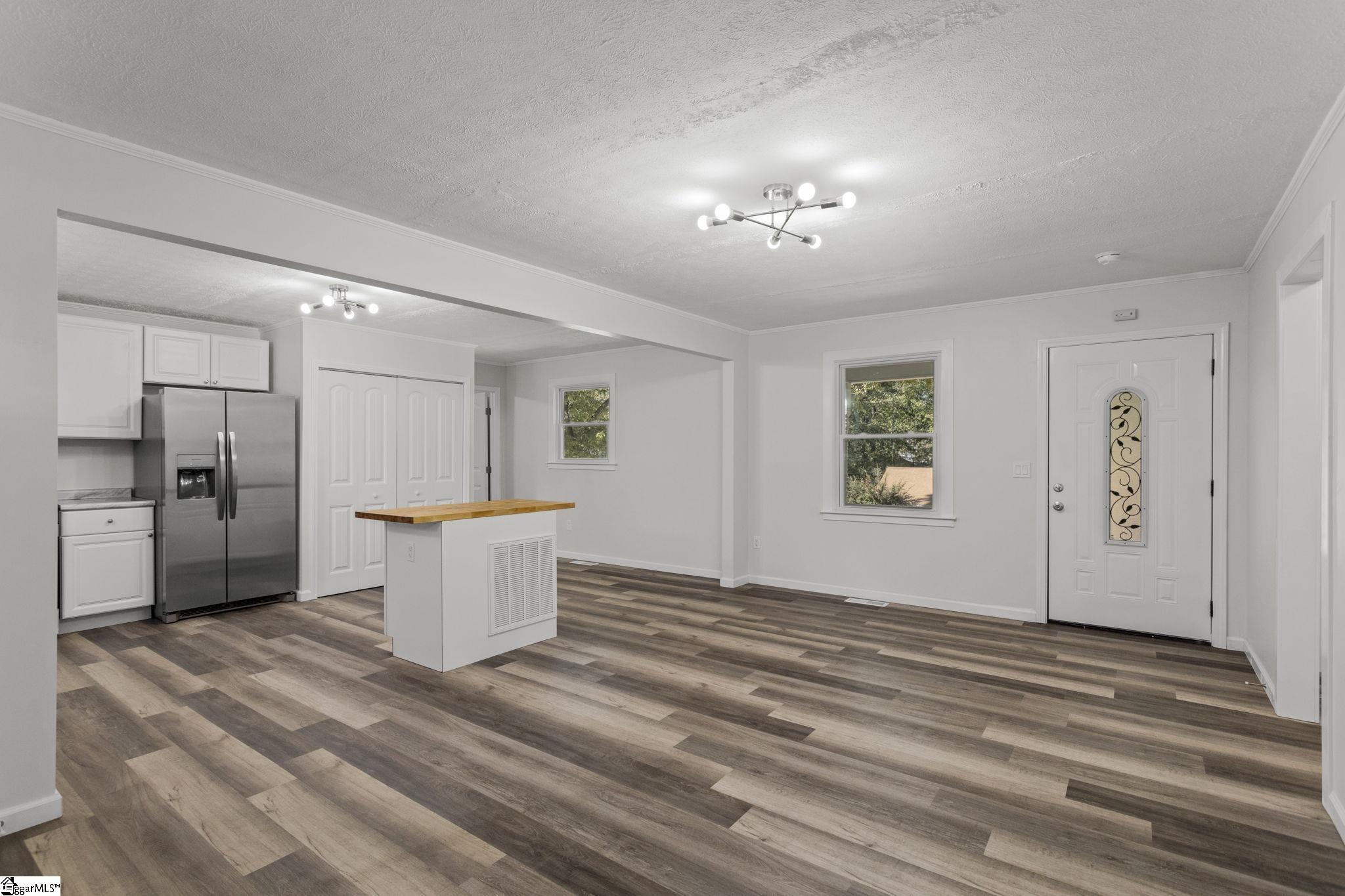 210 Pinonwood Drive Simpsonville, SC 29680