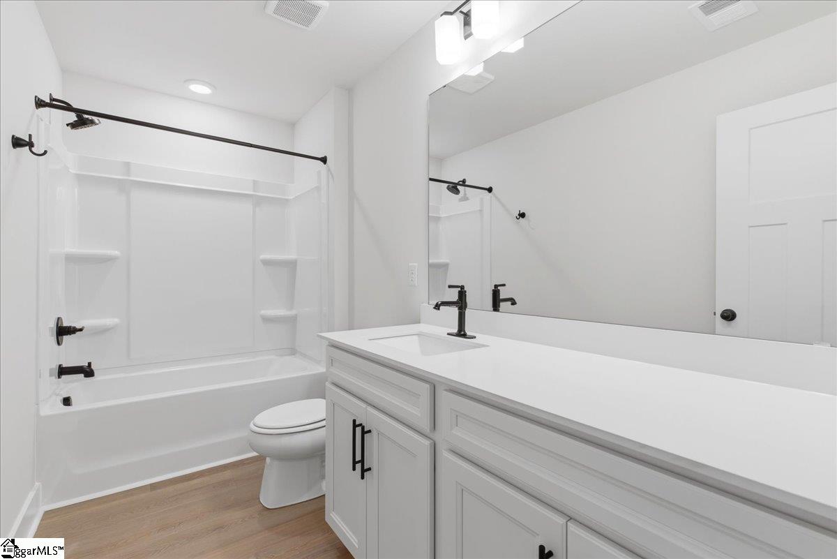 15 Thurlow Court Greenville, SC 29615