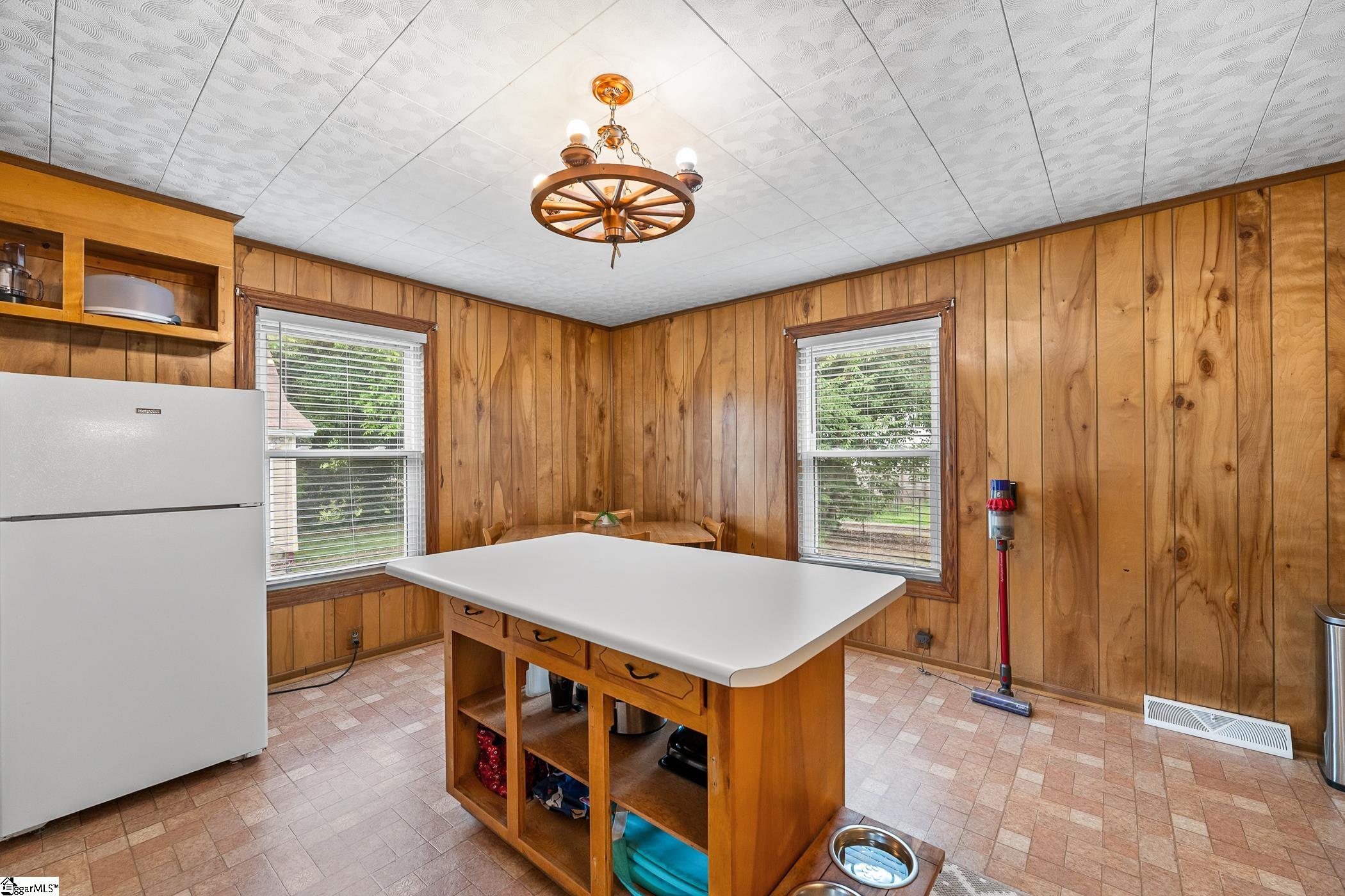 15 Webb Street Greenville, SC 29605