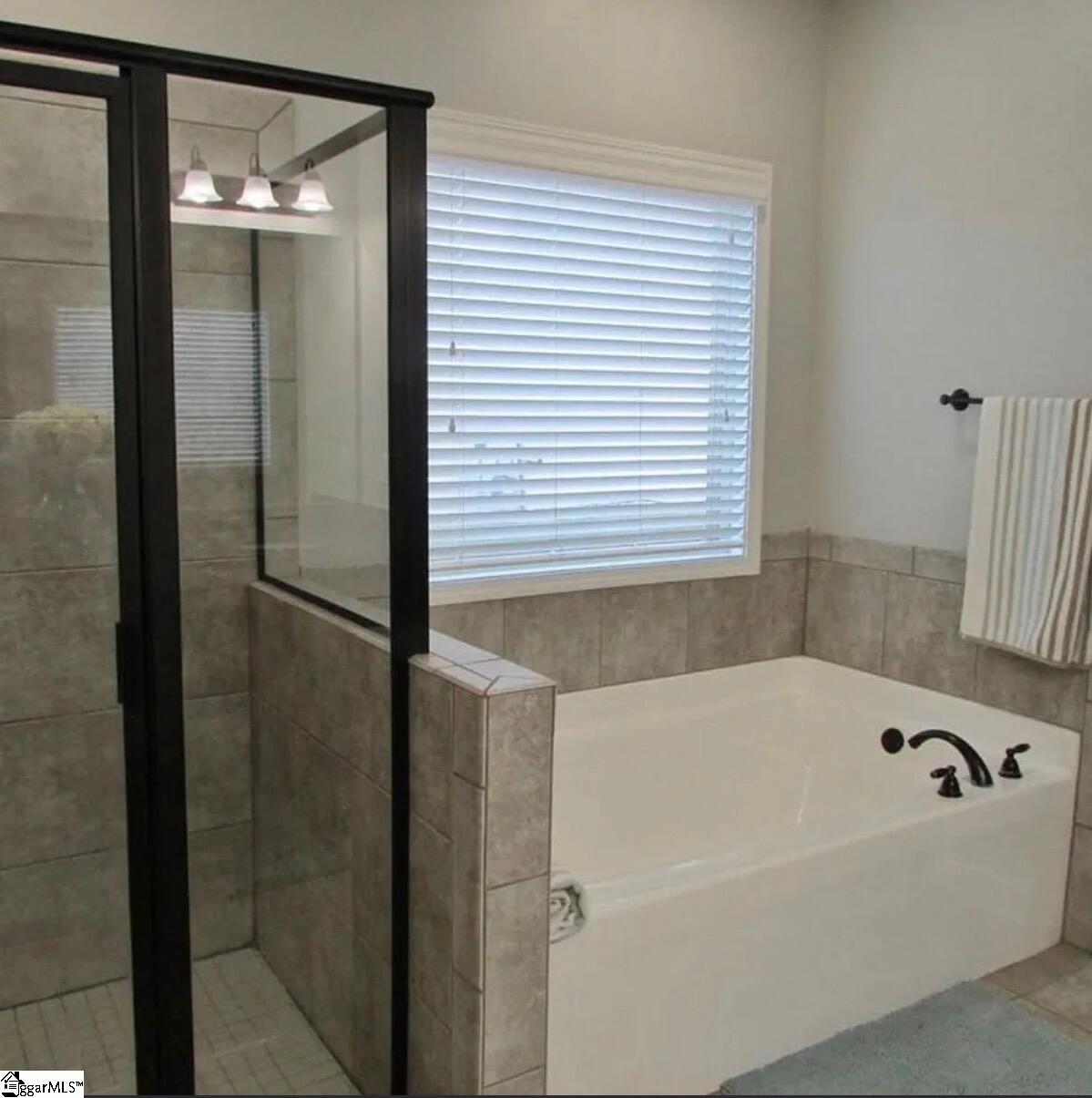 120 Sandpine Way Greer, SC 29651-6531