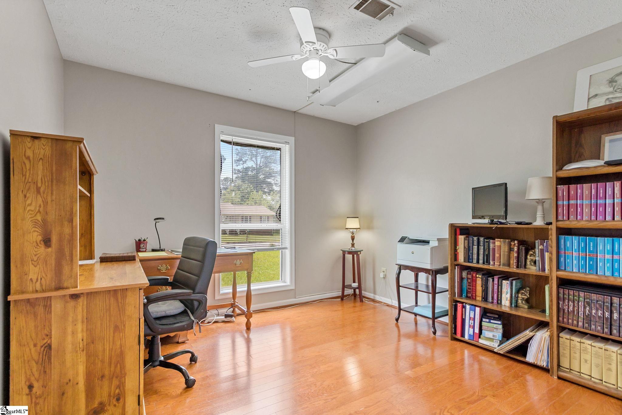 206 Aberdeen Lane Spartanburg, SC 29307