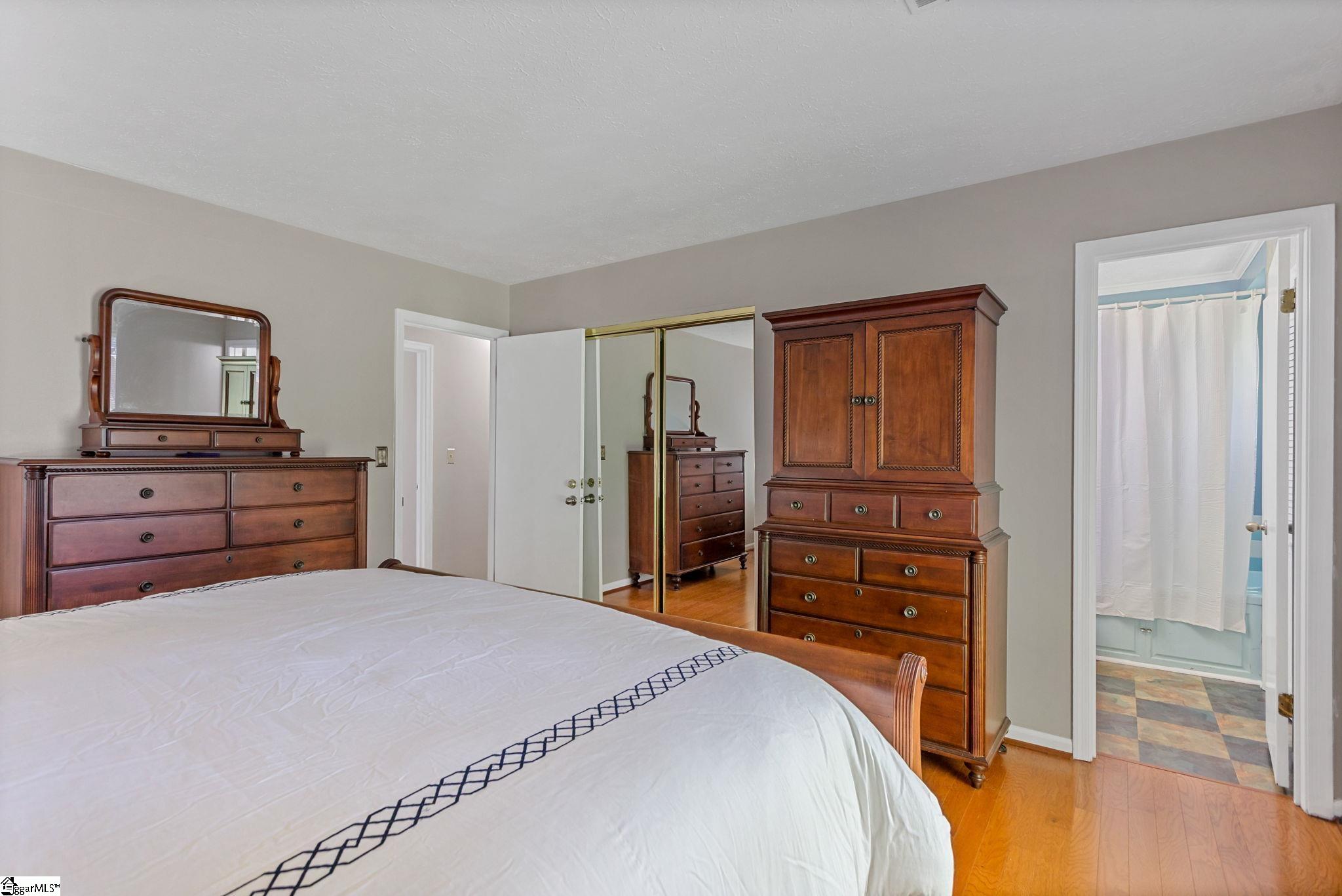 206 Aberdeen Lane Spartanburg, SC 29307