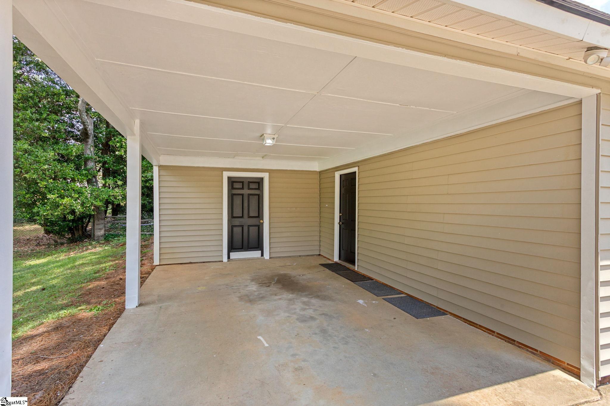 206 Aberdeen Lane Spartanburg, SC 29307