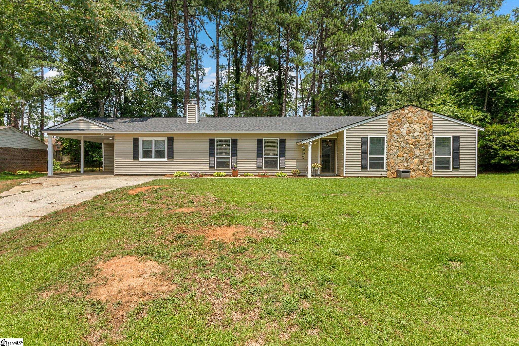 206 Aberdeen Lane Spartanburg, SC 29307