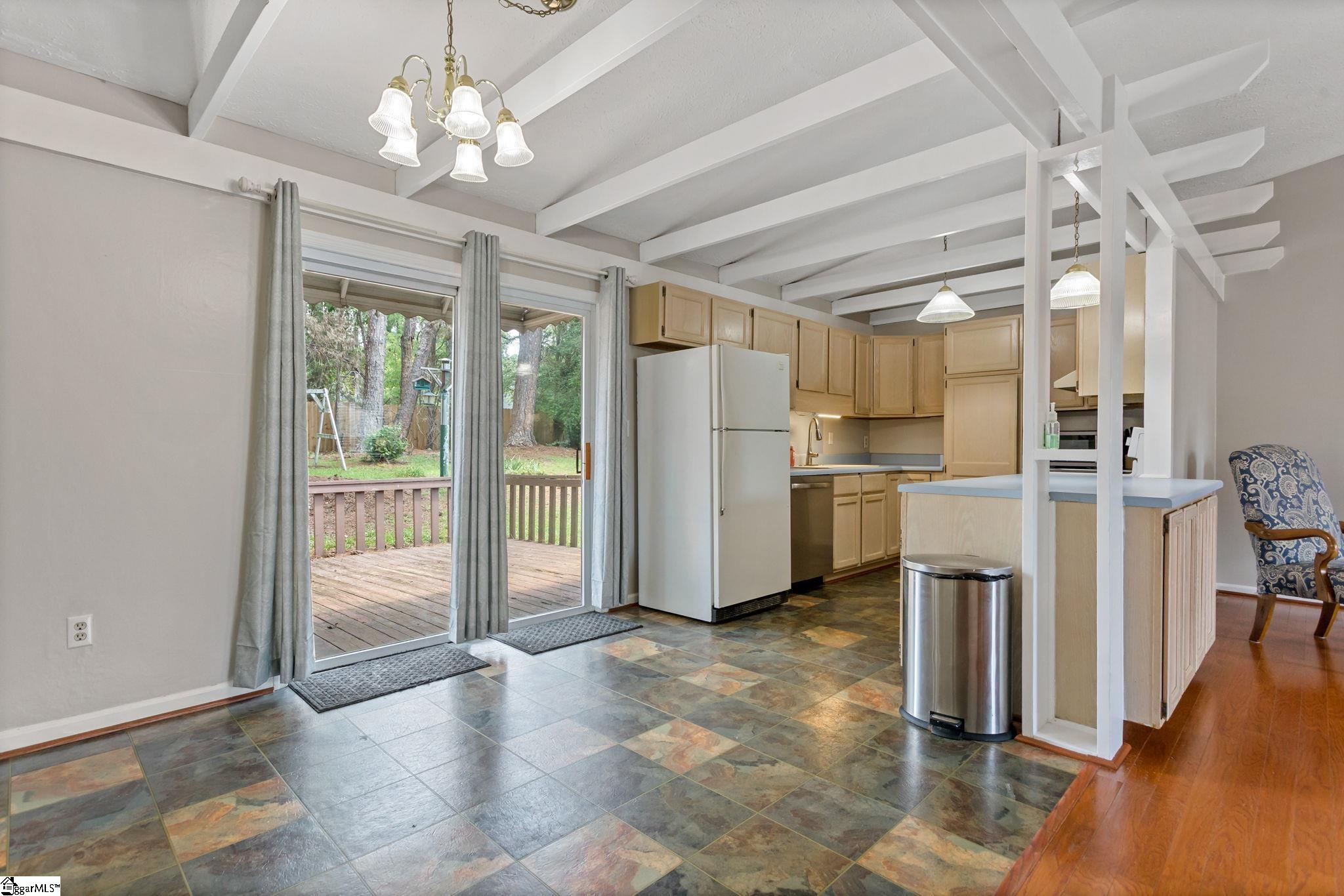 206 Aberdeen Lane Spartanburg, SC 29307