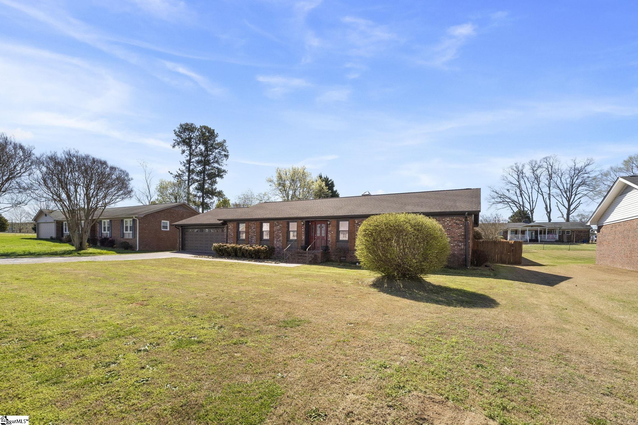 1218 Brushy Creek Road Taylors, SC 29687