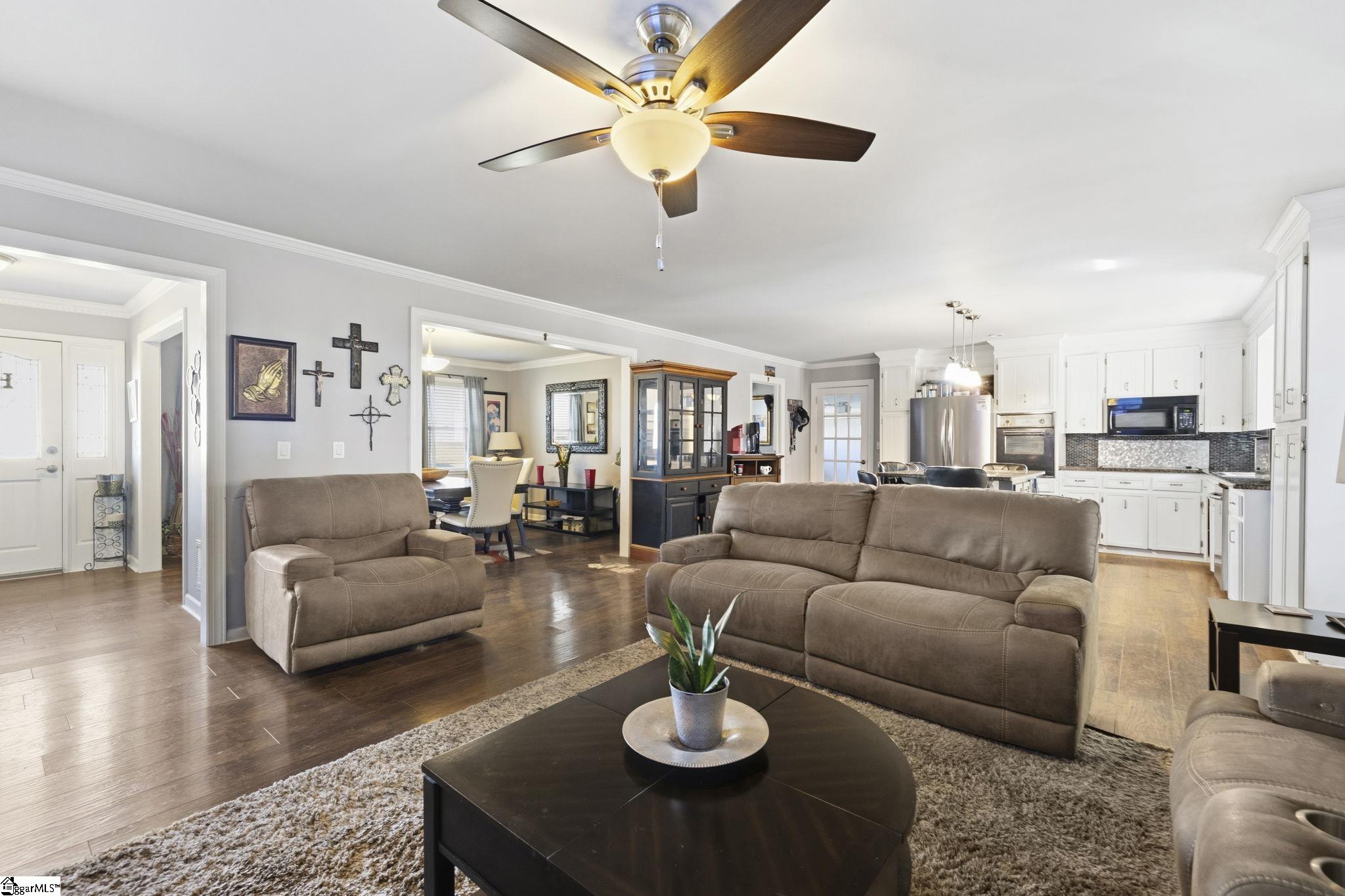 1218 Brushy Creek Road Taylors, SC 29687