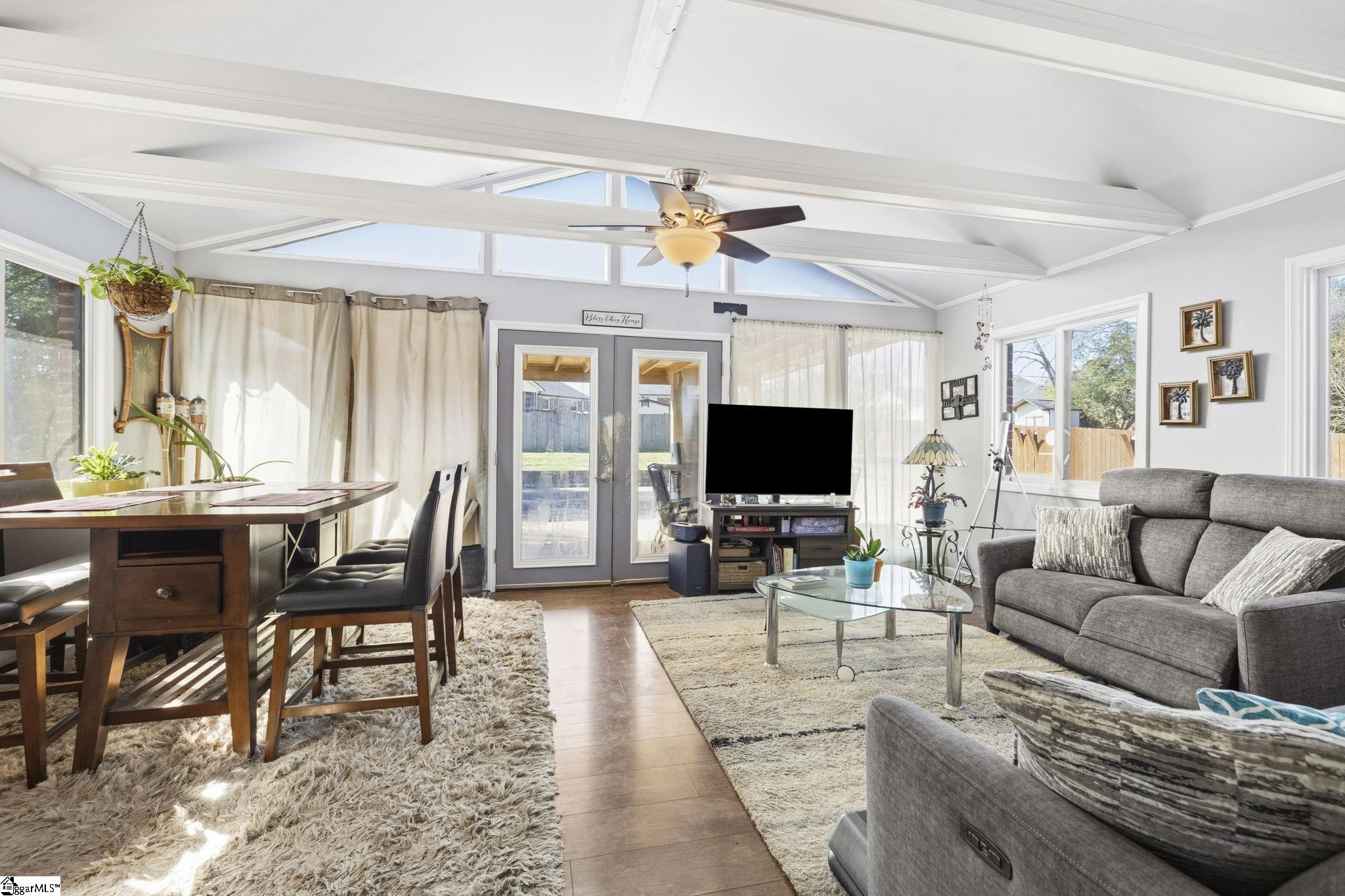 1218 Brushy Creek Road Taylors, SC 29687