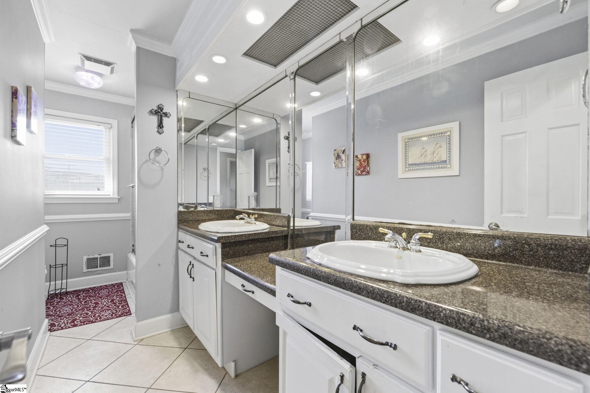 1218 Brushy Creek Road Taylors, SC 29687