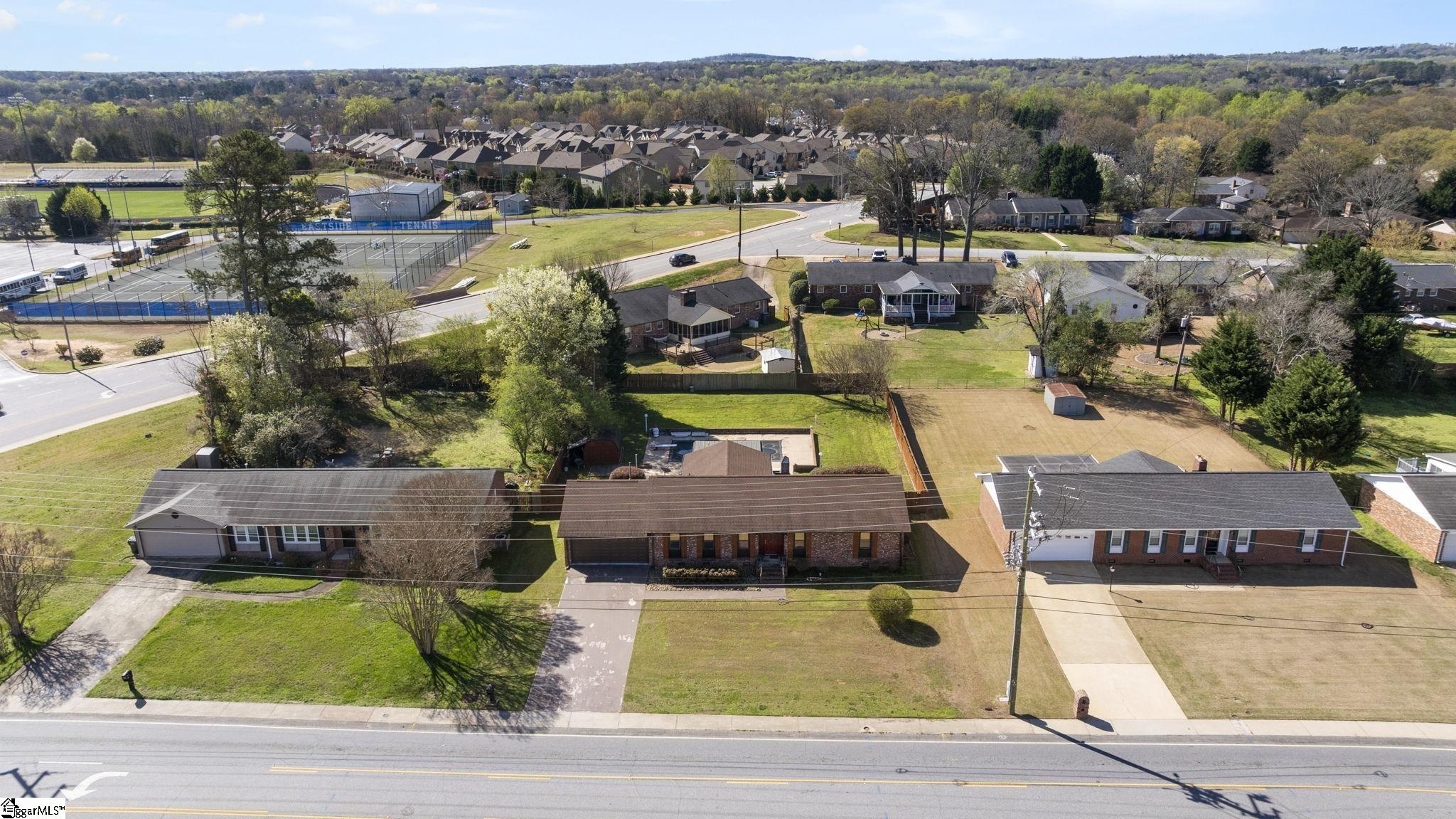 1218 Brushy Creek Road Taylors, SC 29687