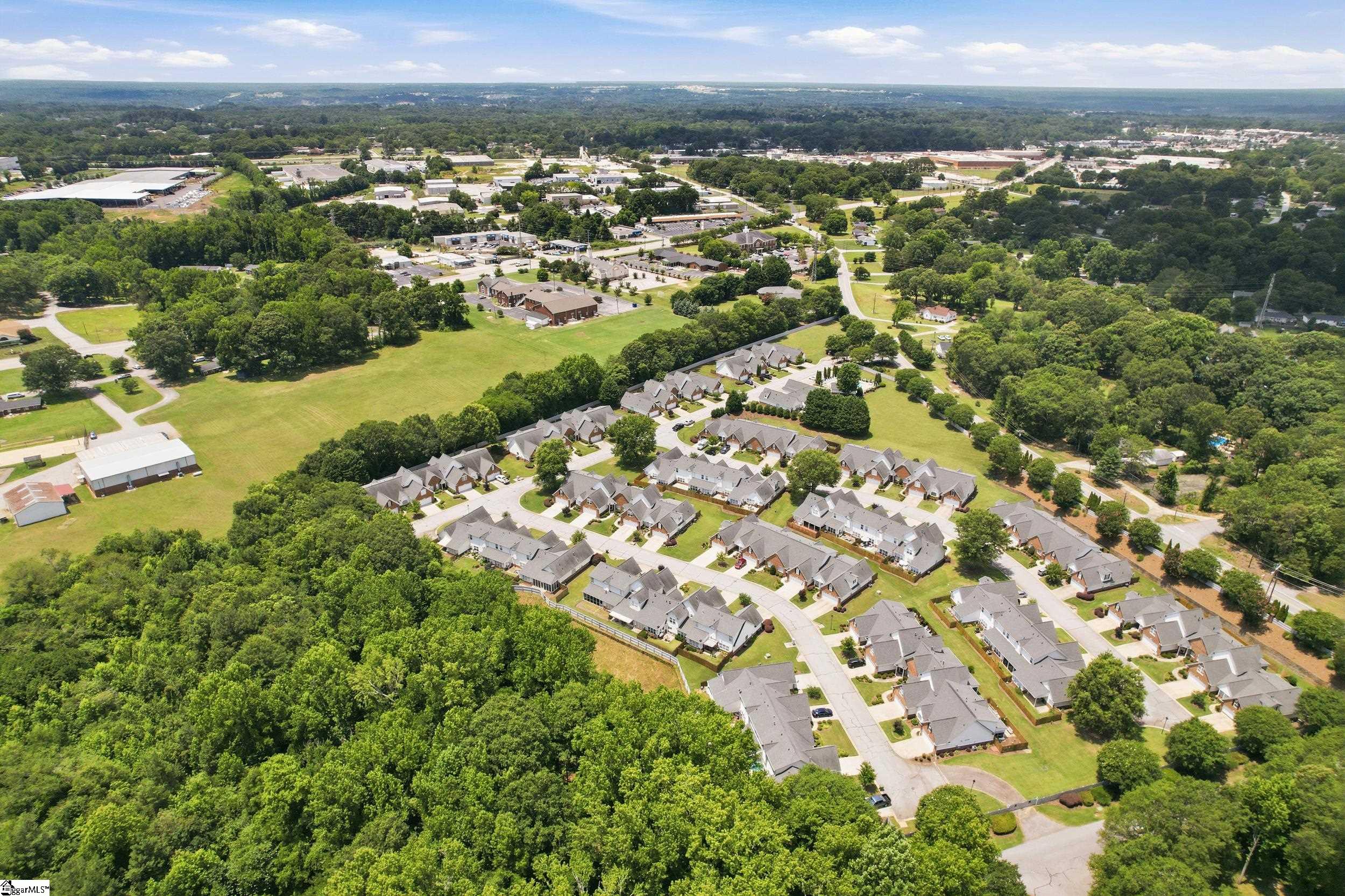 102 High Crest Court Simpsonville, SC 29681