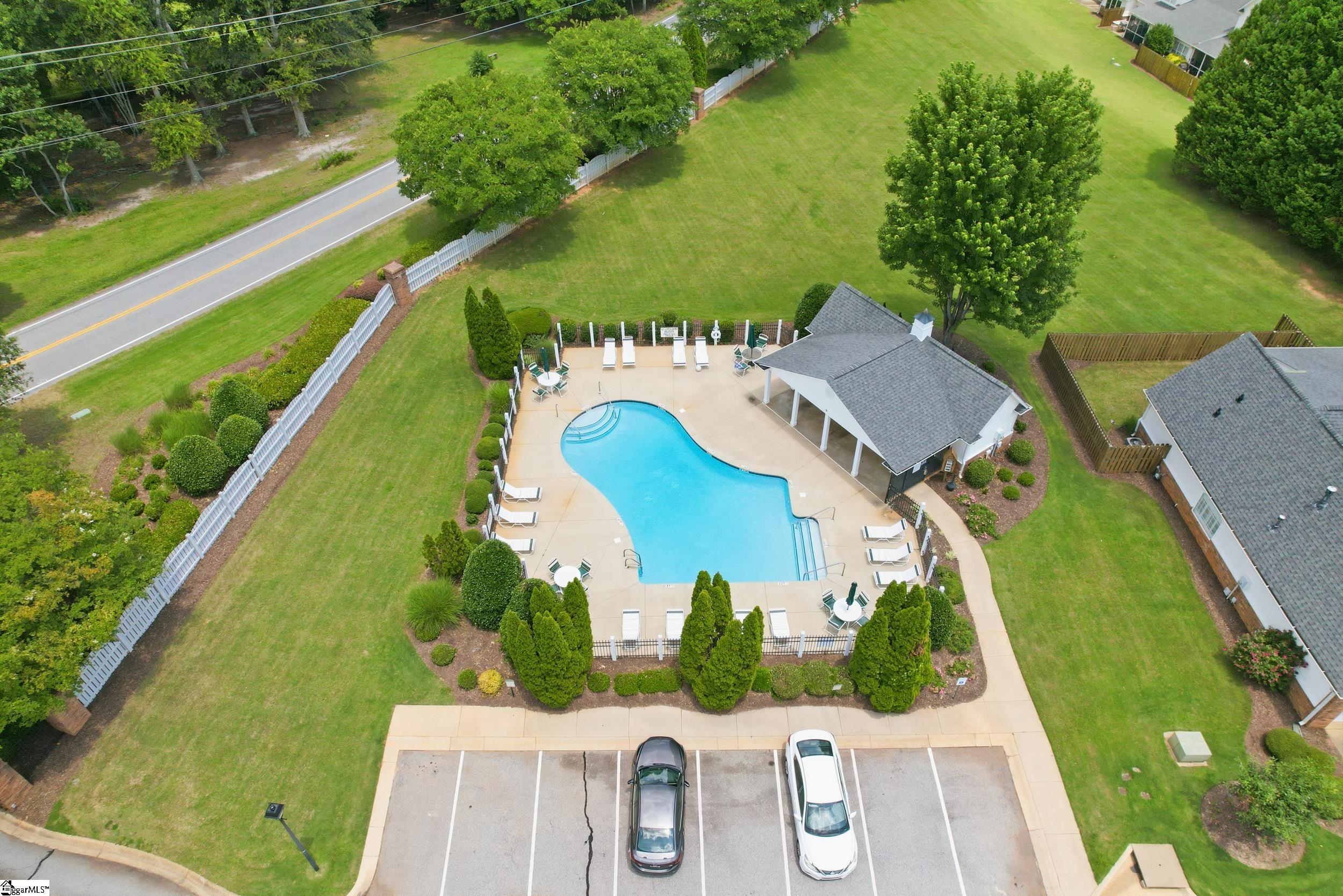 102 High Crest Court Simpsonville, SC 29681
