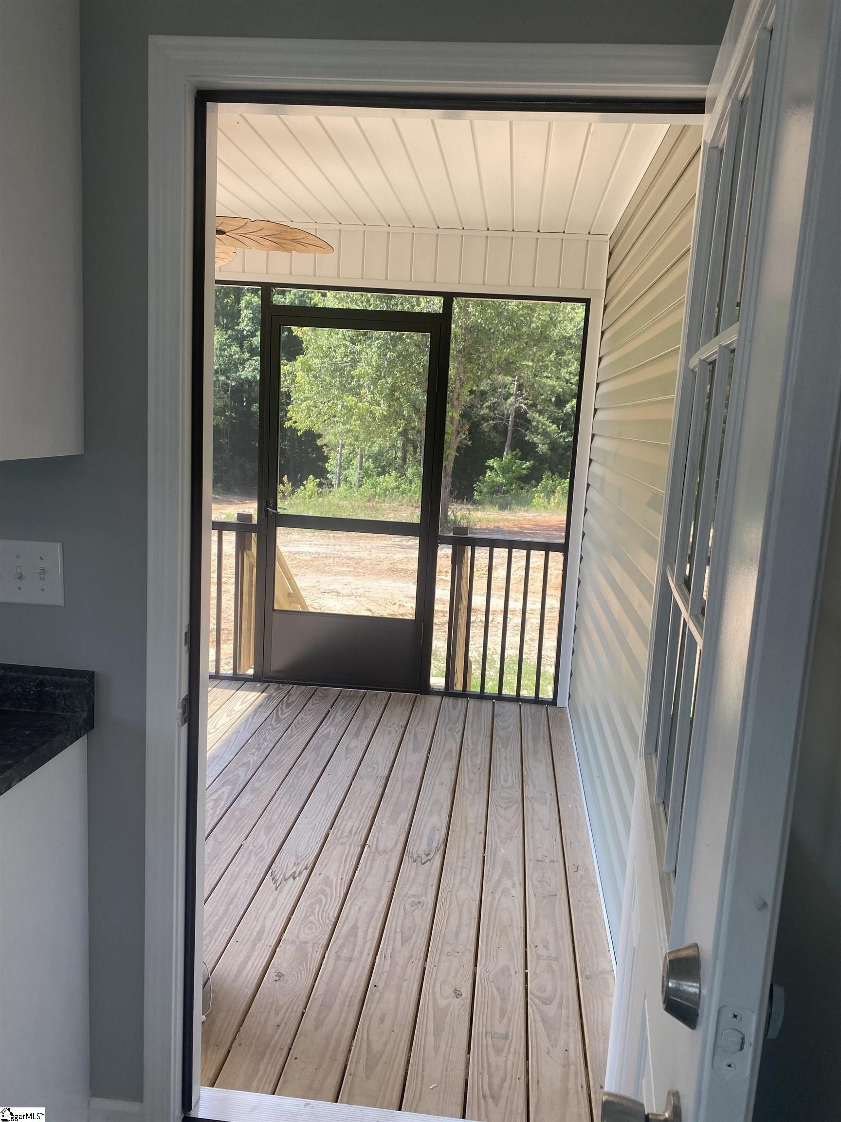 124 Laura Jane Lane Gray Court, SC 29645