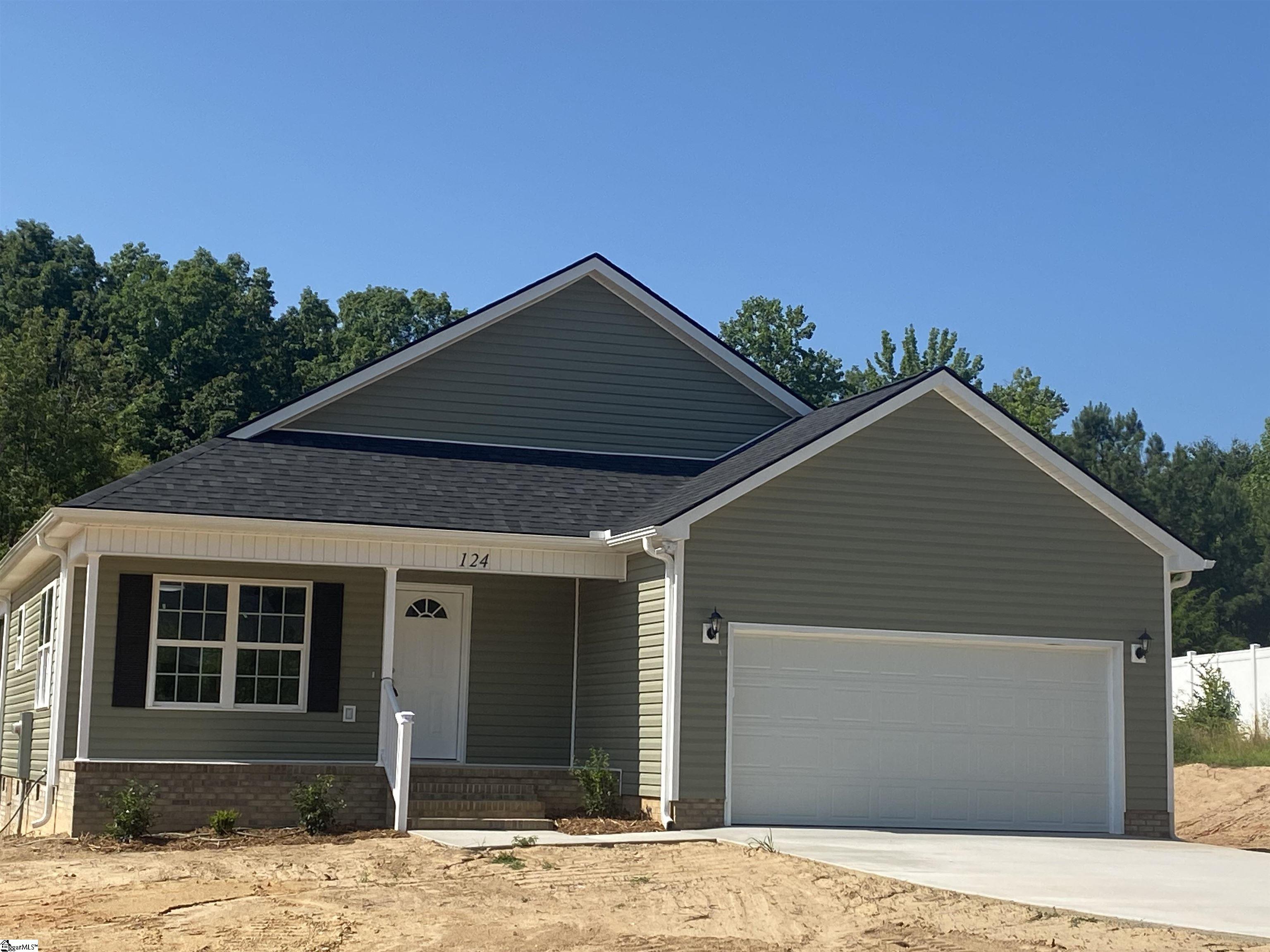 124 Laura Jane Lane Gray Court, SC 29645