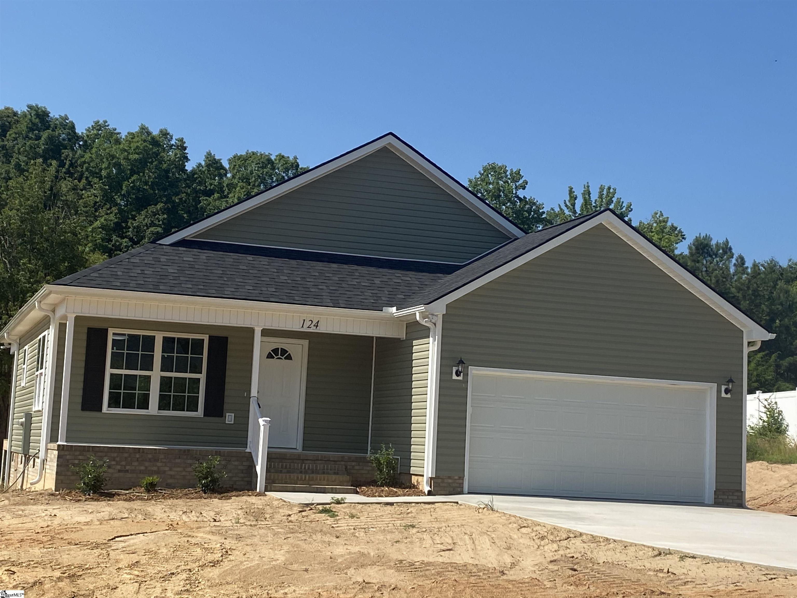 124 Laura Jane Lane Gray Court, SC 29645